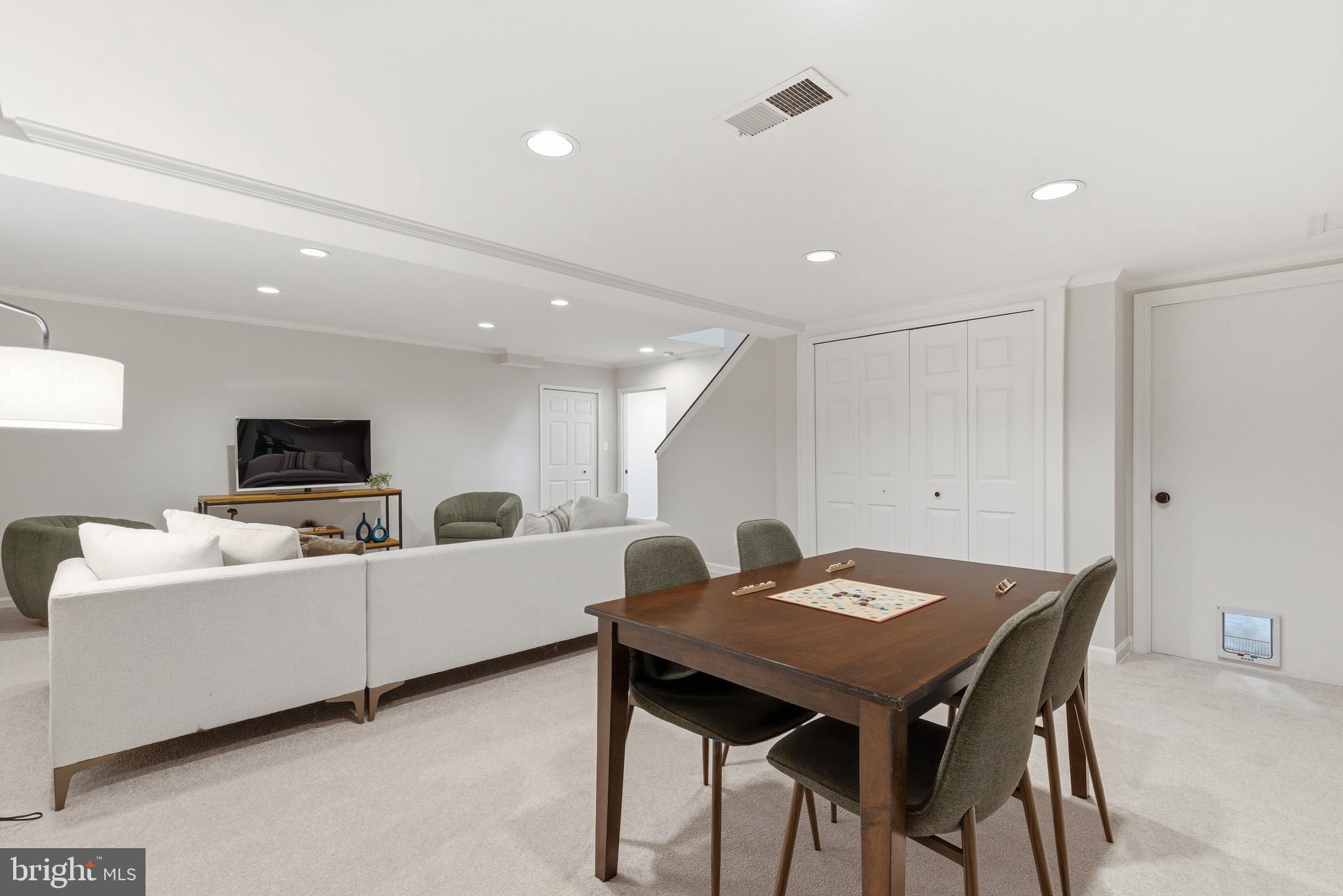 KINGS PARK WEST - Residential