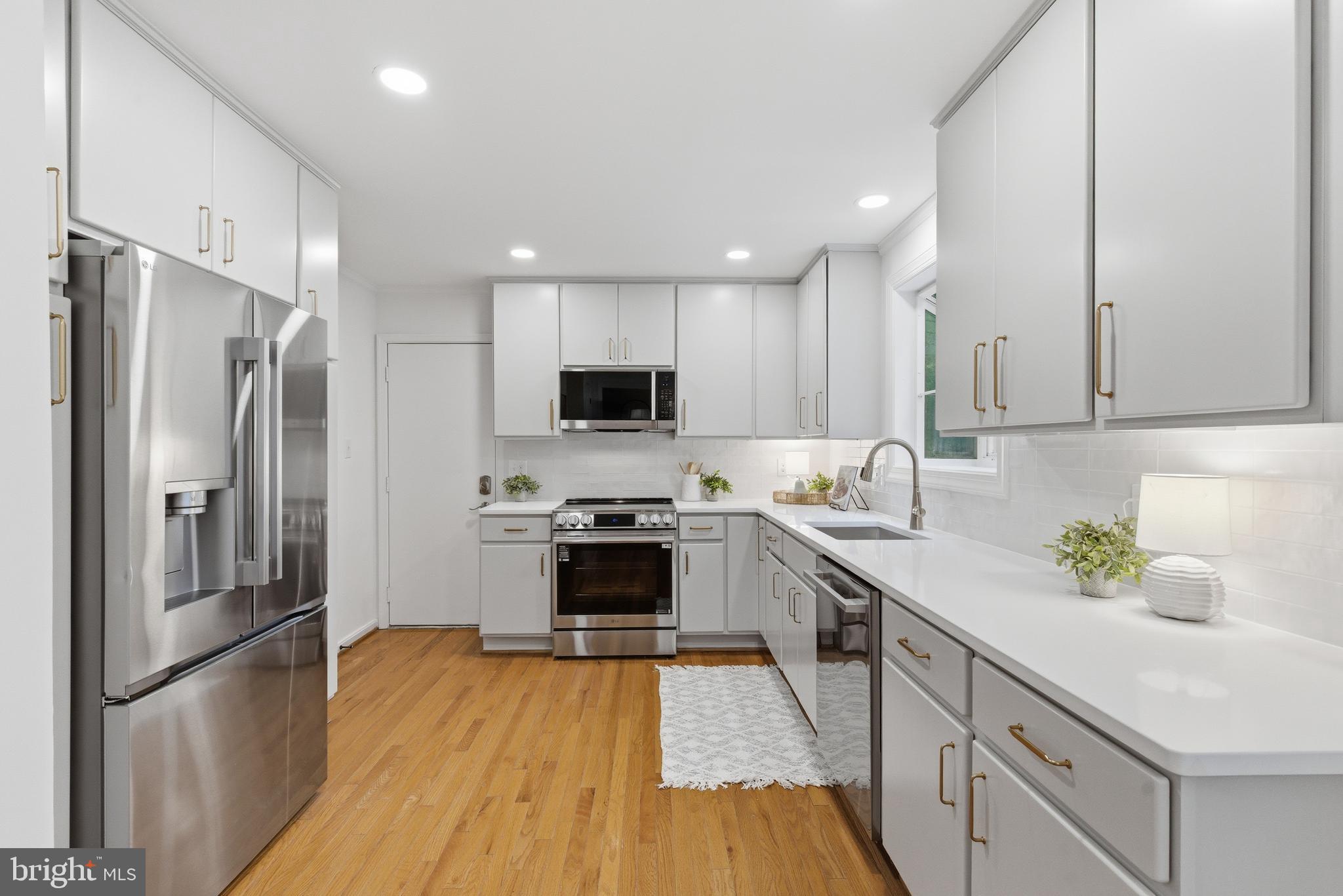 KINGS PARK WEST - Residential
