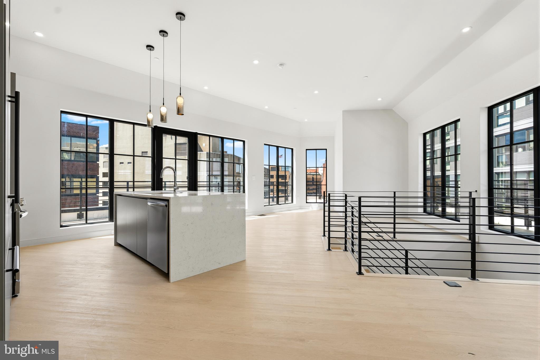 Photo 1 of 17 — 2121 WARD PLACE NW PH601, WASHINGTON, DC 20037