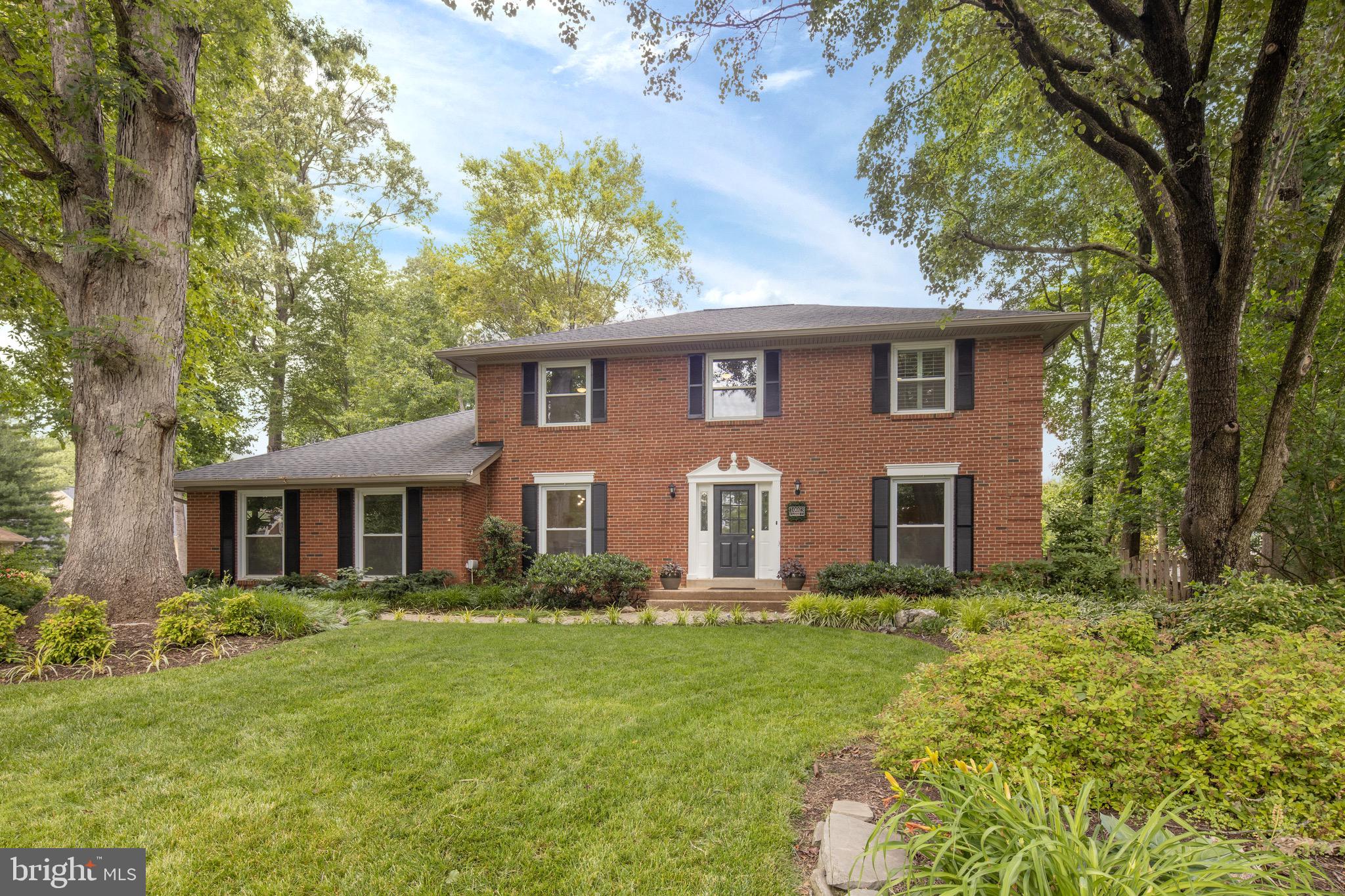 OAKTON GLEN - Residential