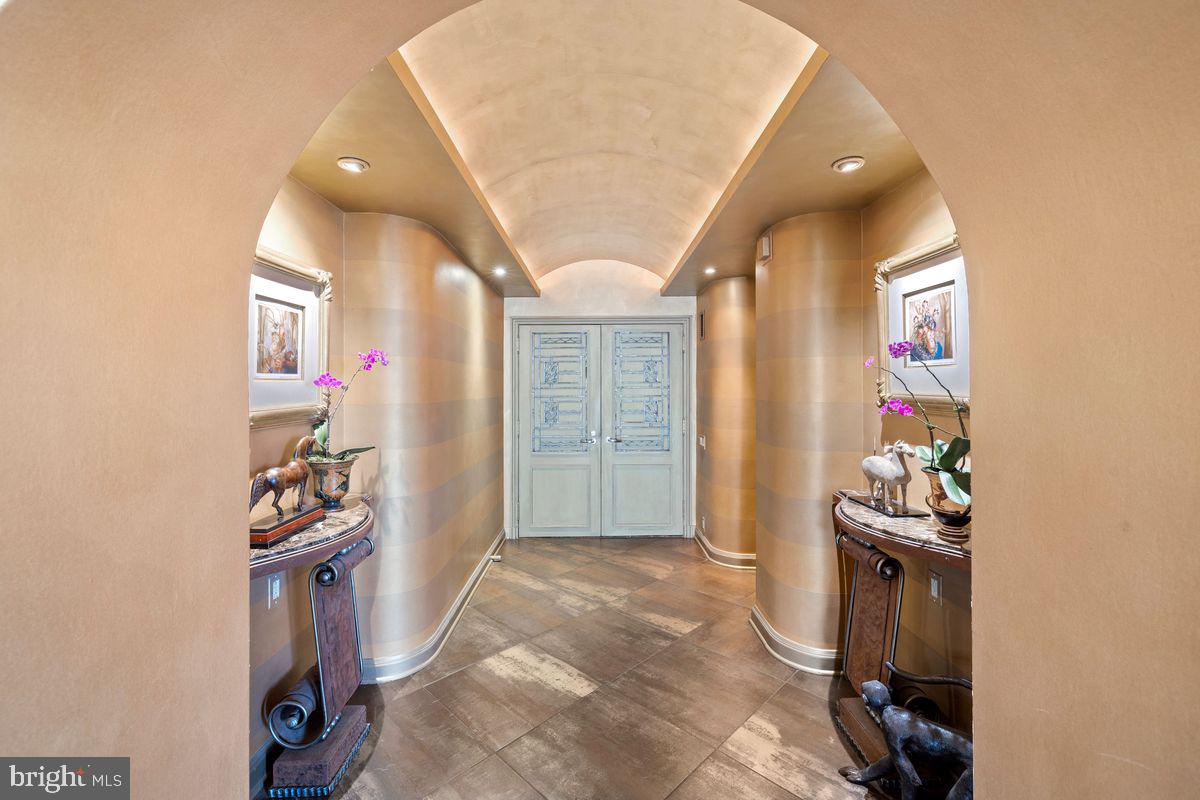 233 S 6TH STREET PH2502