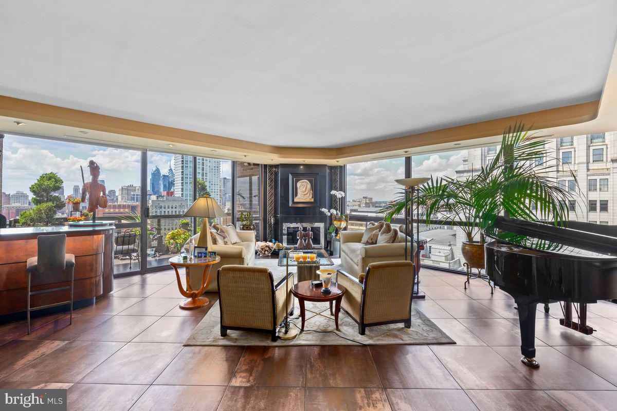 233 S 6TH STREET PH2502