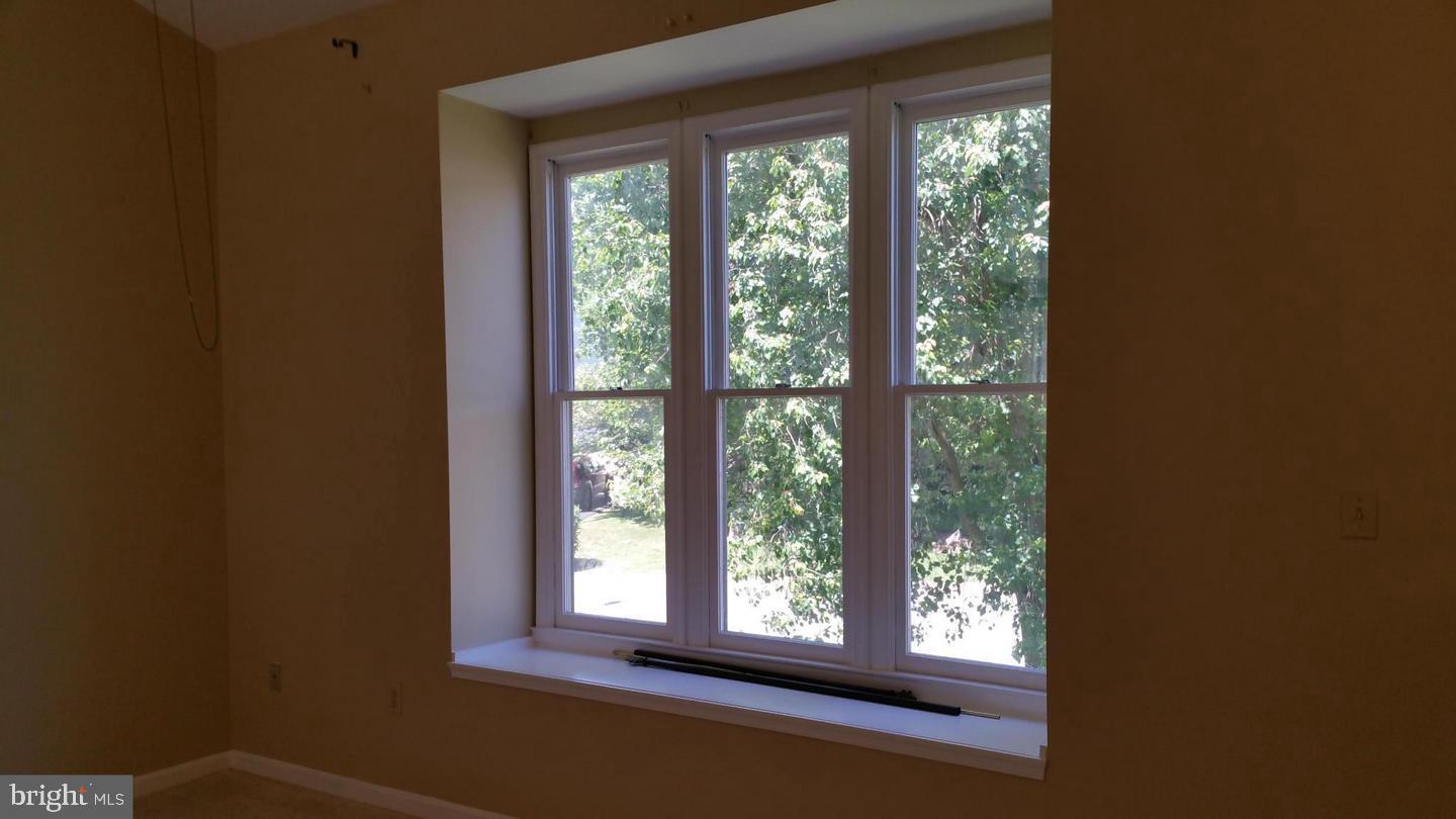 ROCKY RUN - Residential Lease