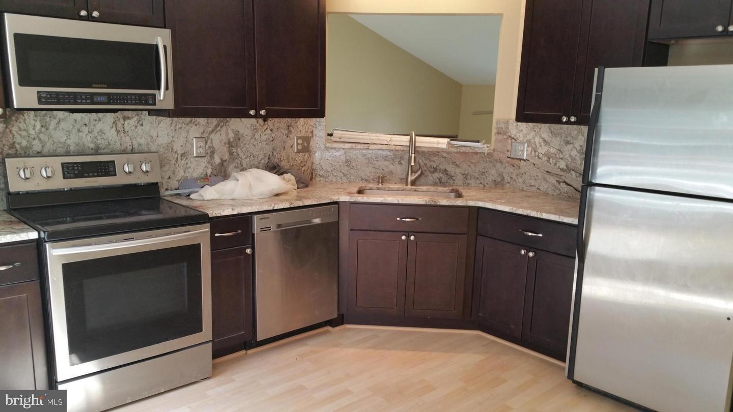 ROCKY RUN - Residential Lease