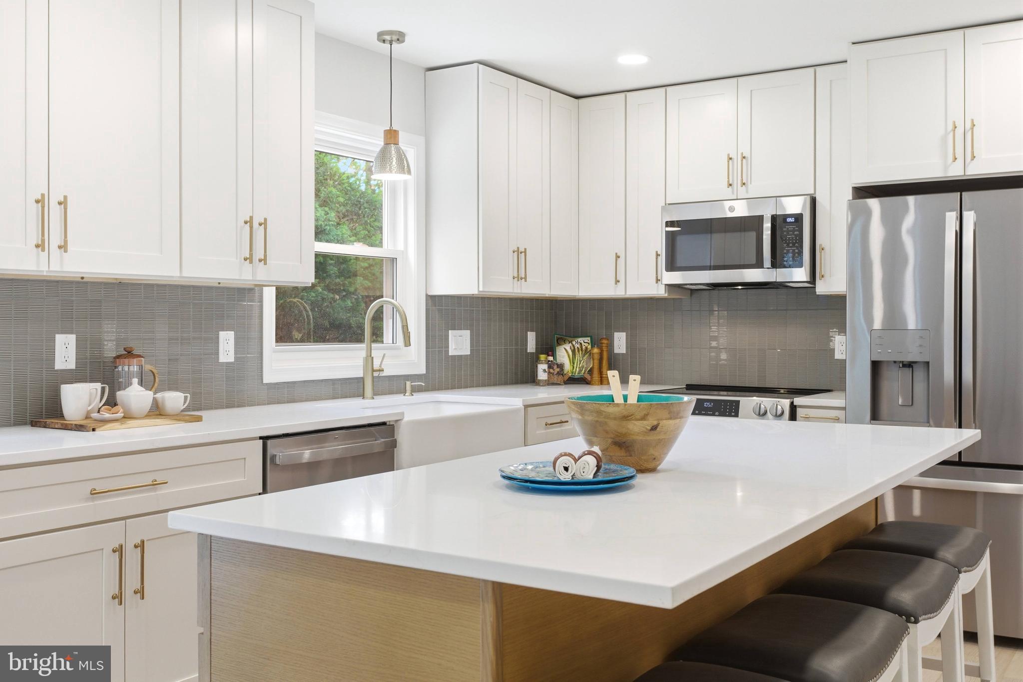 BENT TREE - Residential