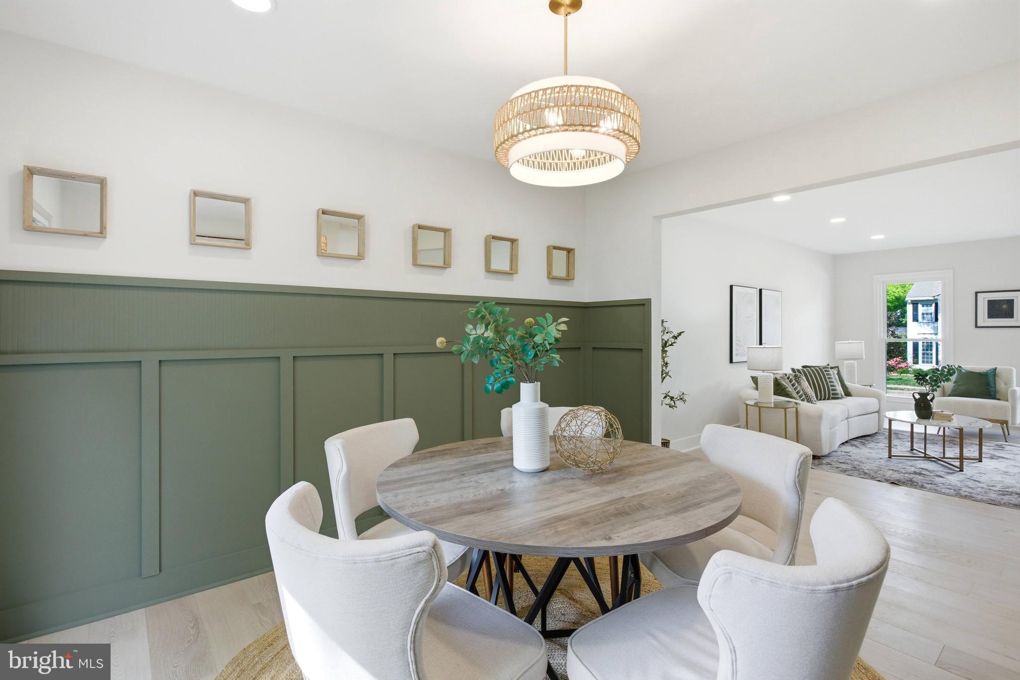 BENT TREE - Residential