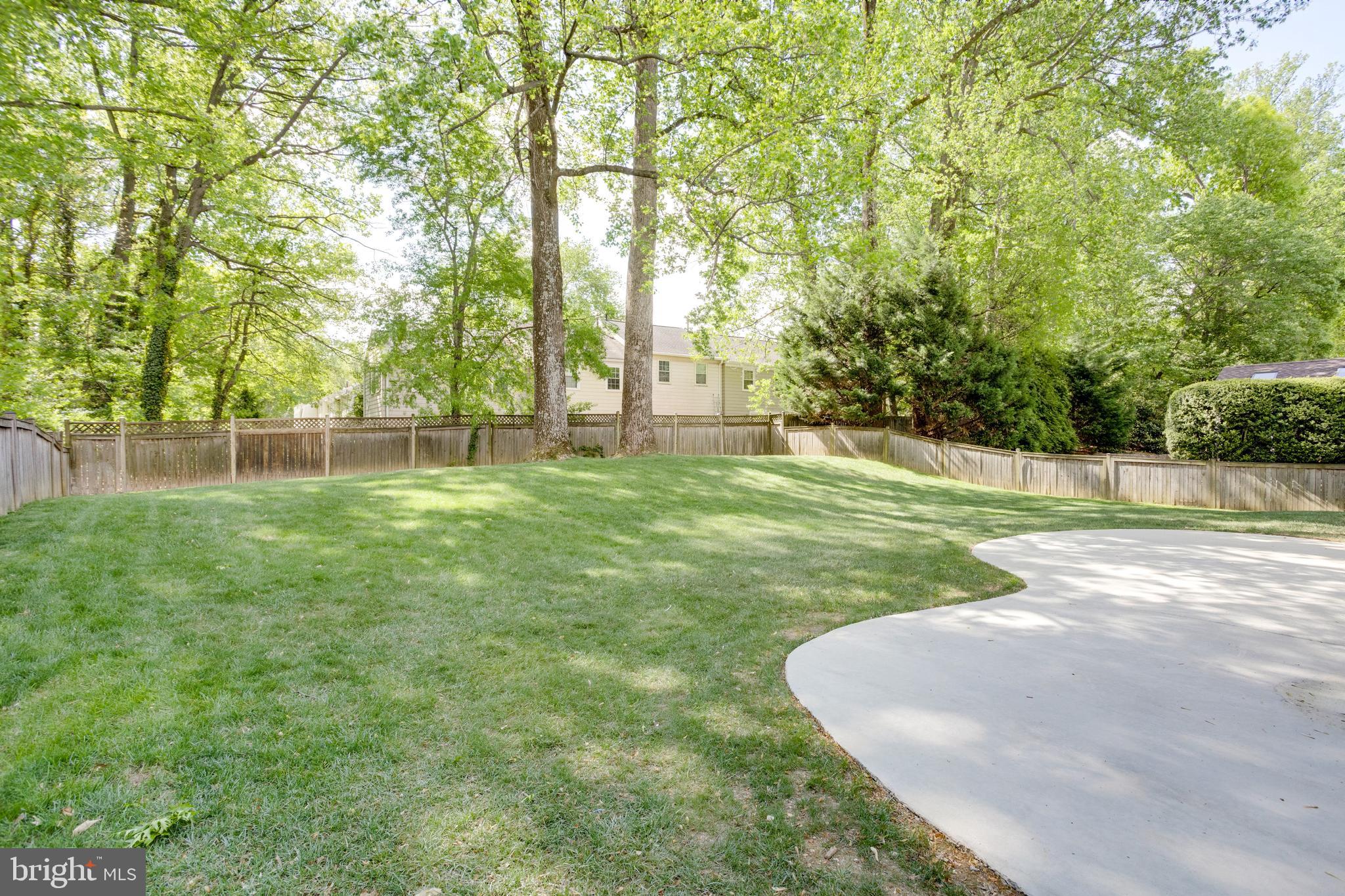 BENT TREE - Residential