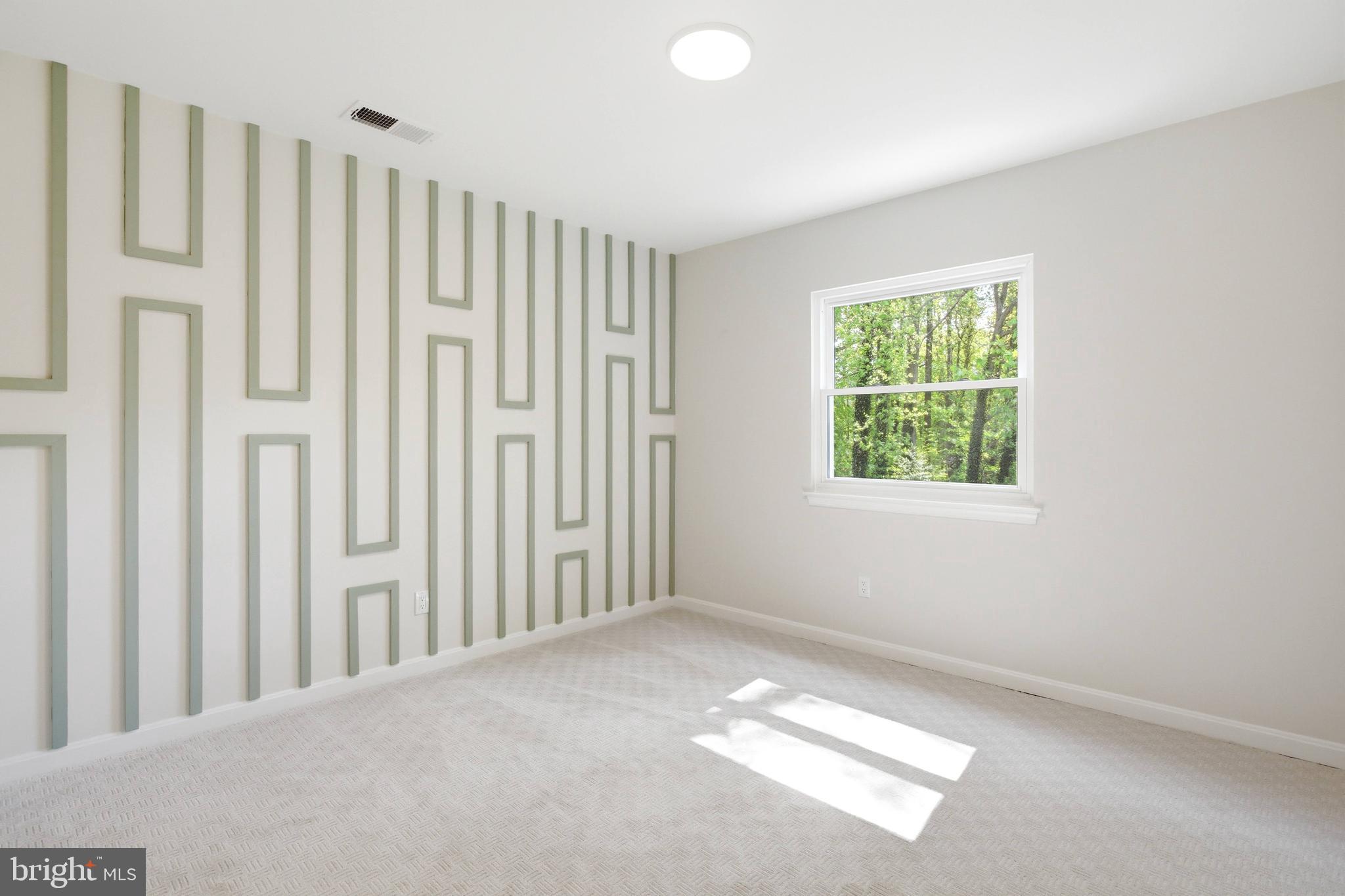 BENT TREE - Residential