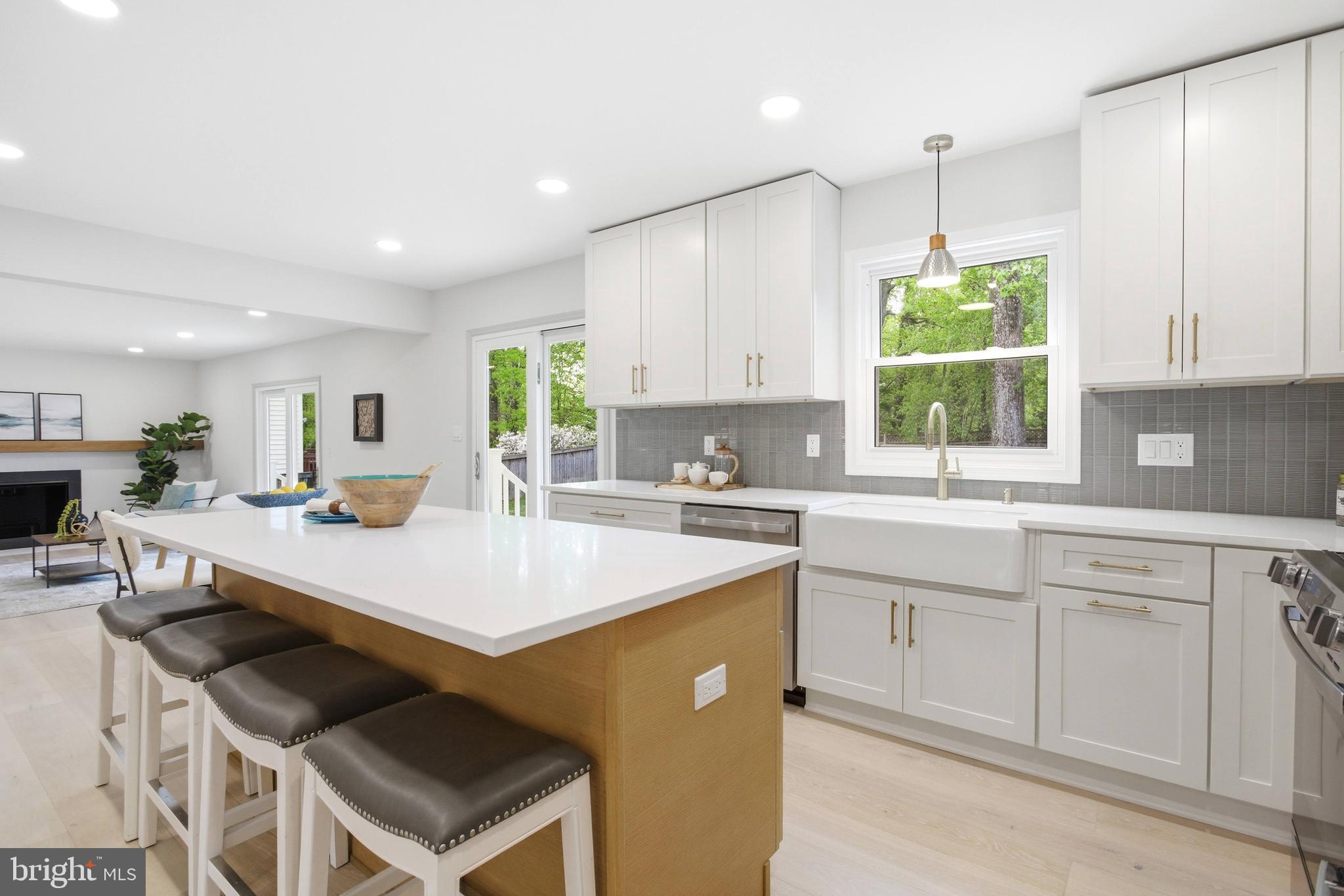 BENT TREE - Residential