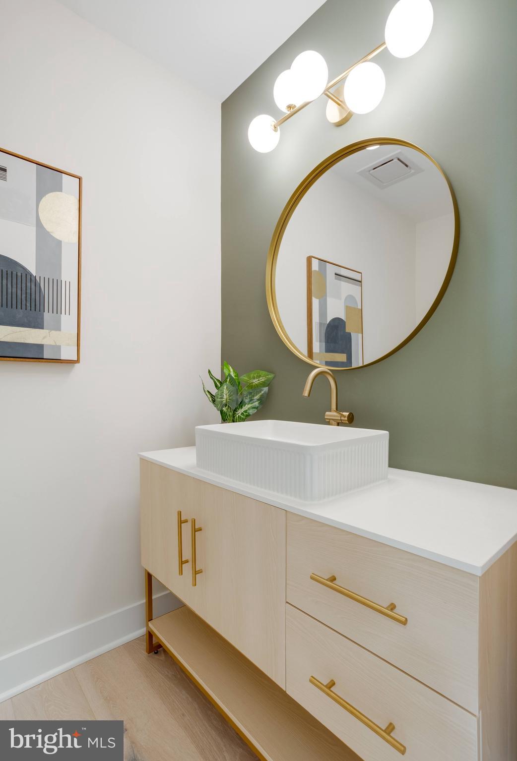 BENT TREE - Residential