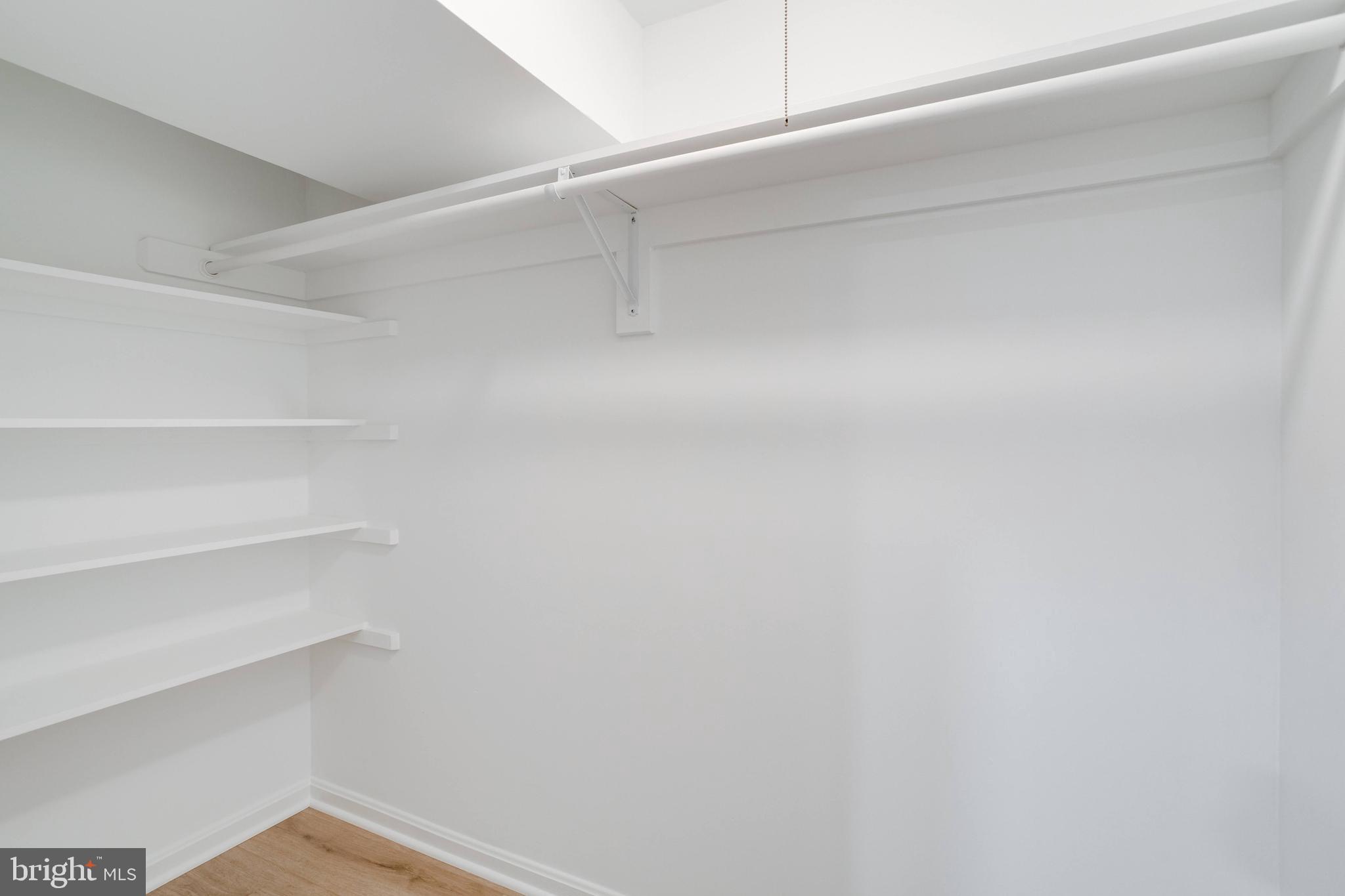 BENT TREE - Residential