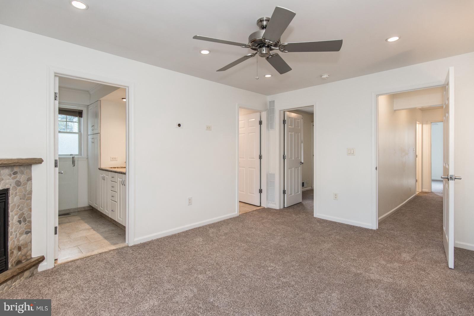 BRIDESBURG - Residential