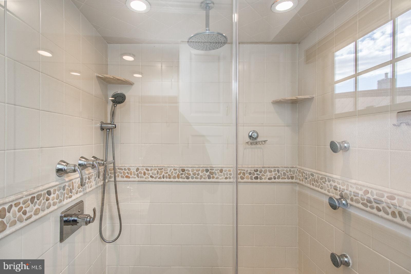 BRIDESBURG - Residential