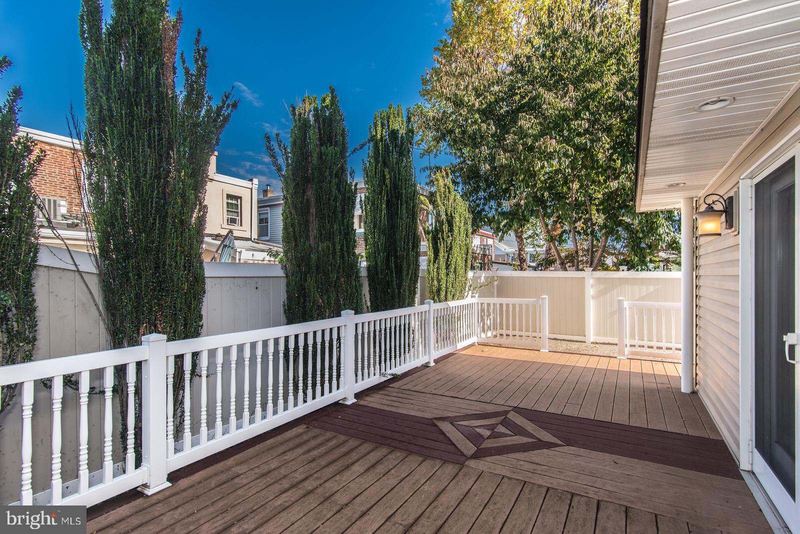 BRIDESBURG - Residential