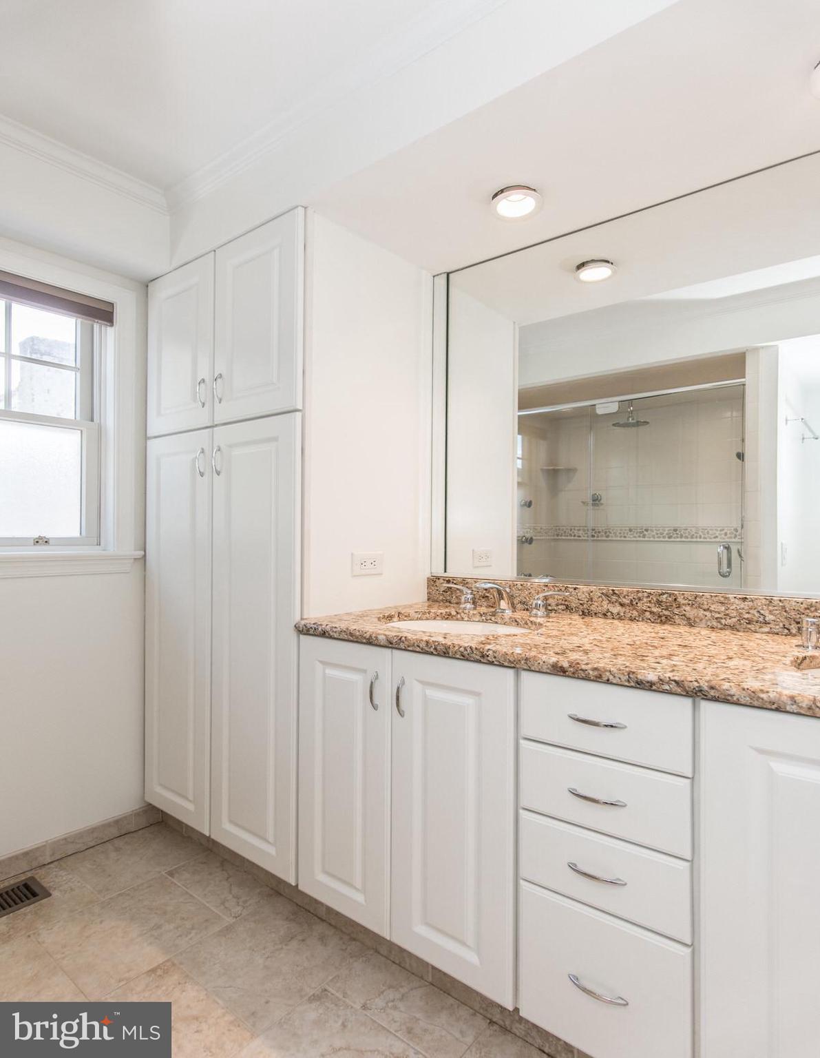 BRIDESBURG - Residential