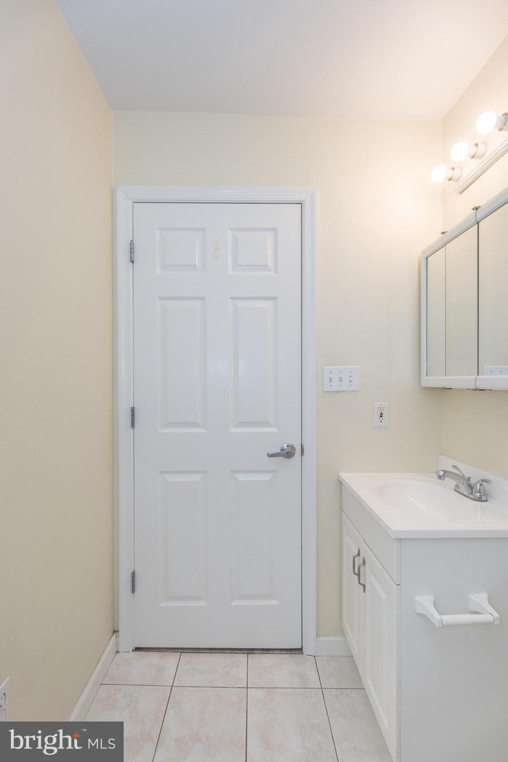 BRIDESBURG - Residential