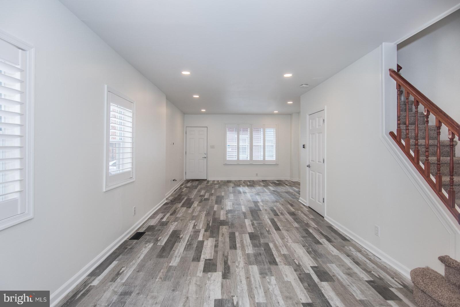 BRIDESBURG - Residential