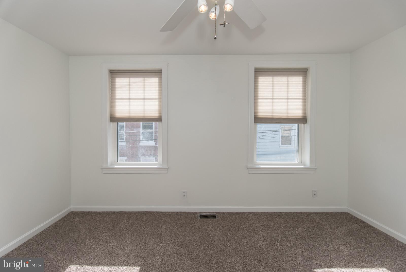 BRIDESBURG - Residential