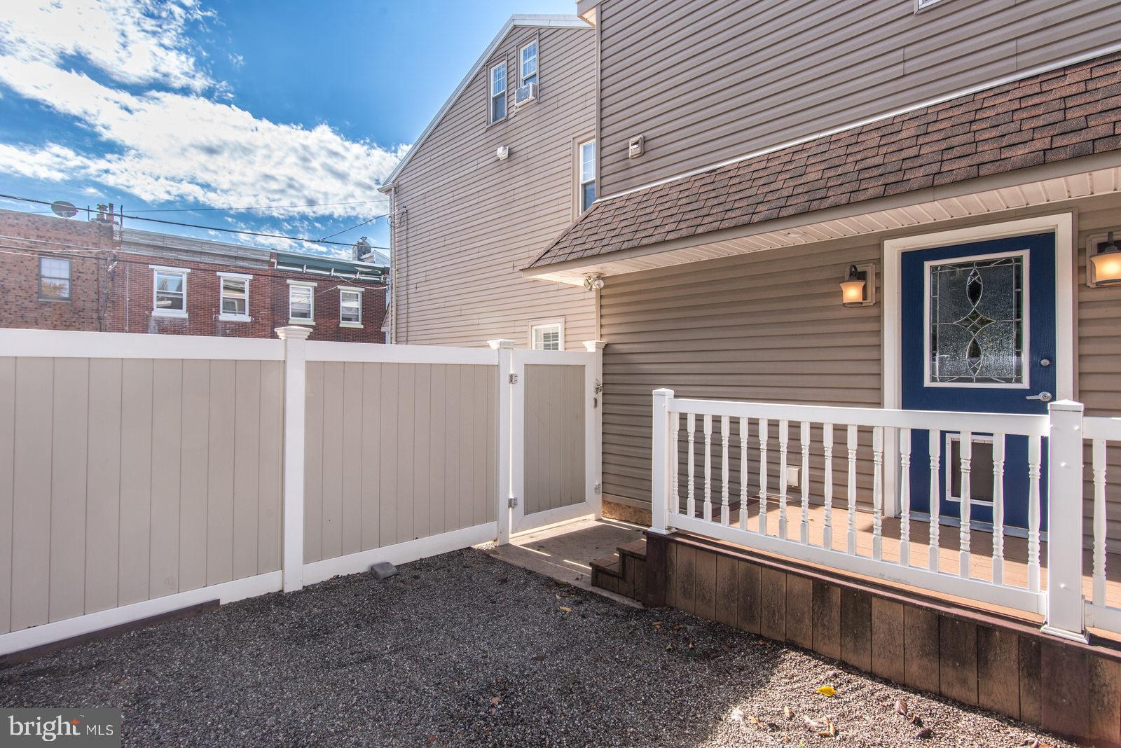 BRIDESBURG - Residential