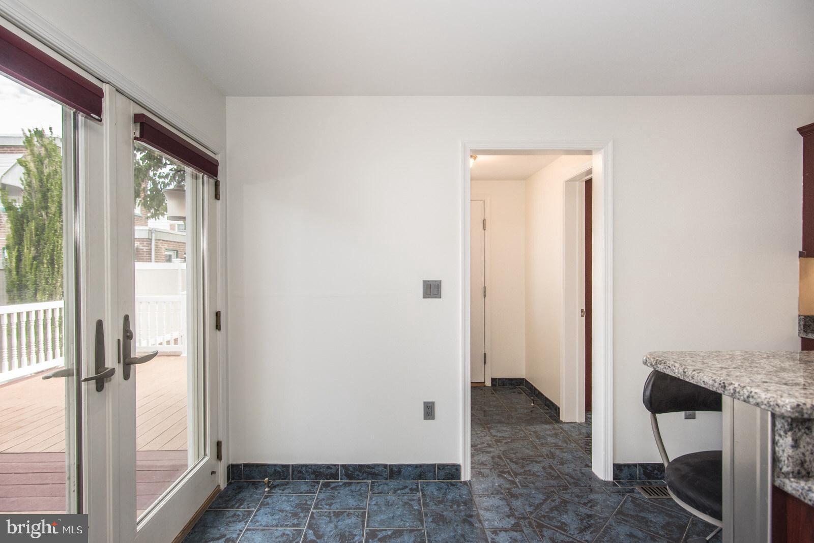 BRIDESBURG - Residential