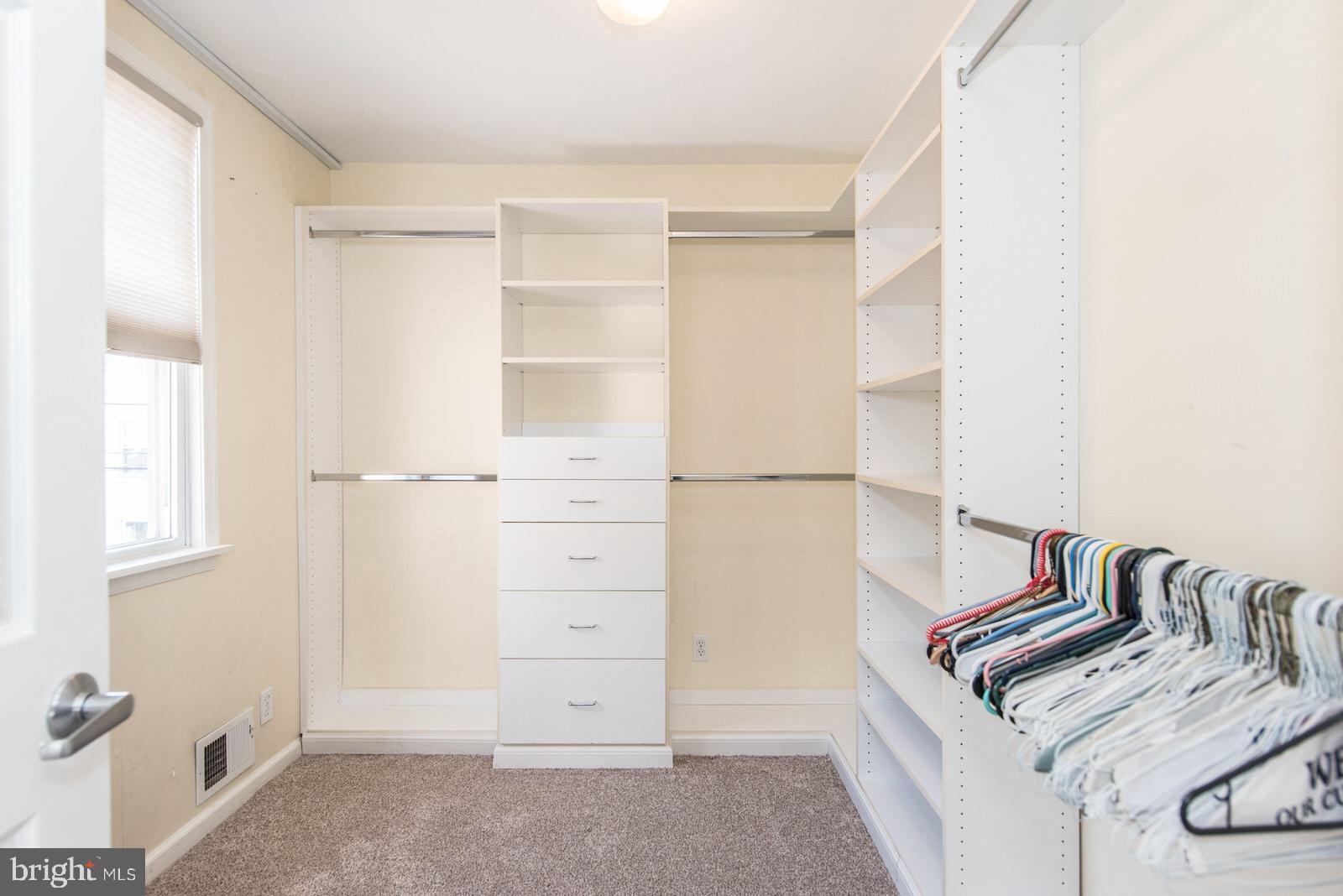 BRIDESBURG - Residential