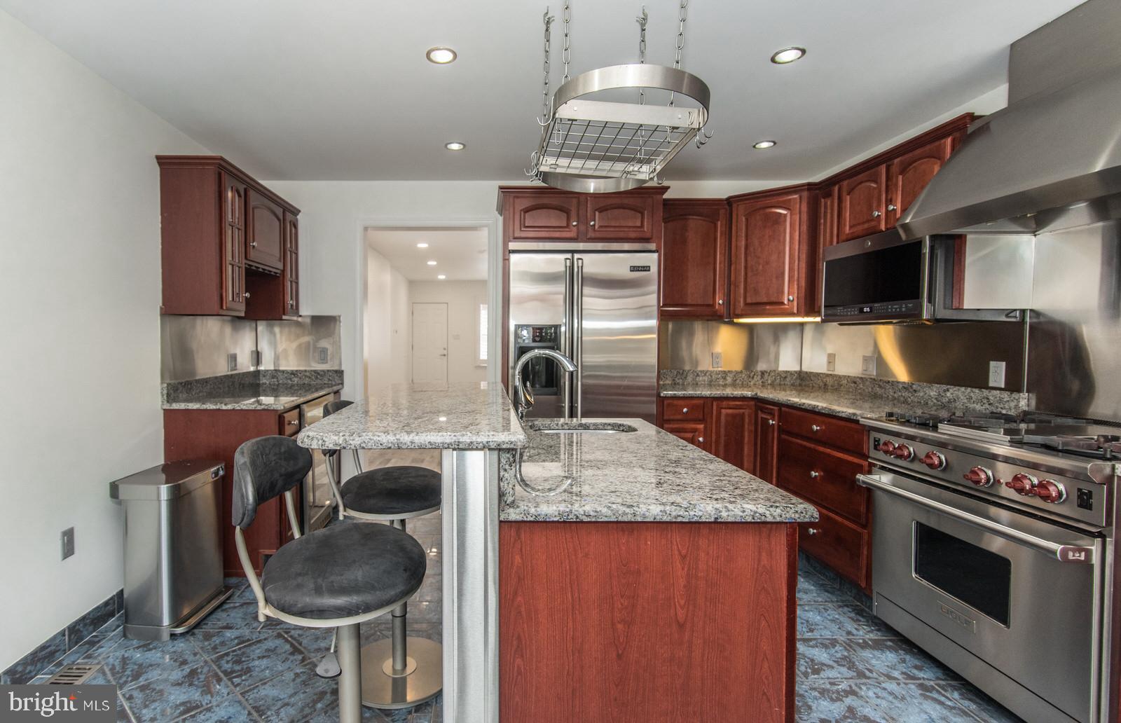 BRIDESBURG - Residential