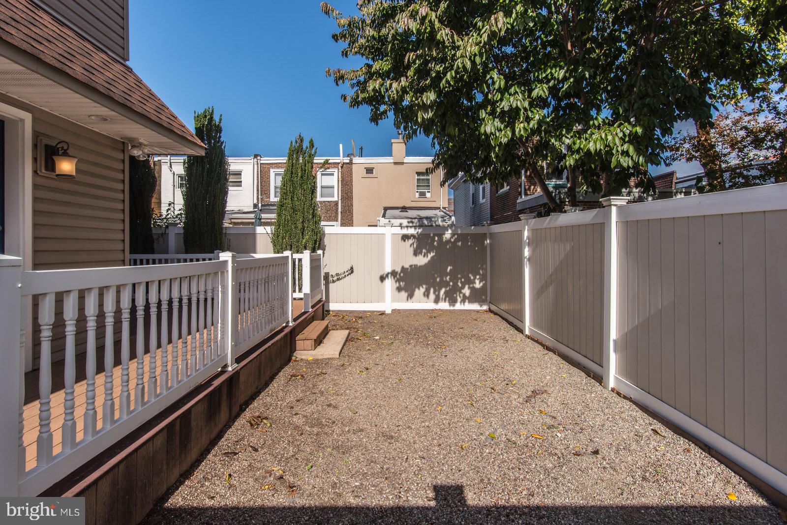 BRIDESBURG - Residential