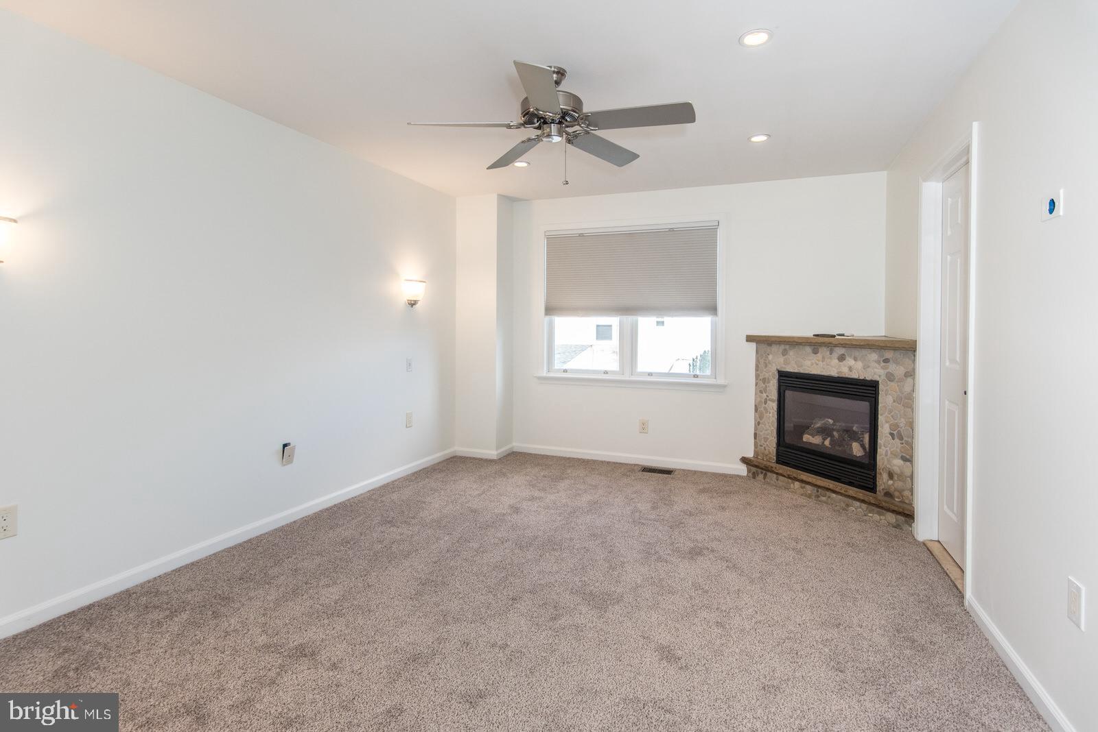 BRIDESBURG - Residential