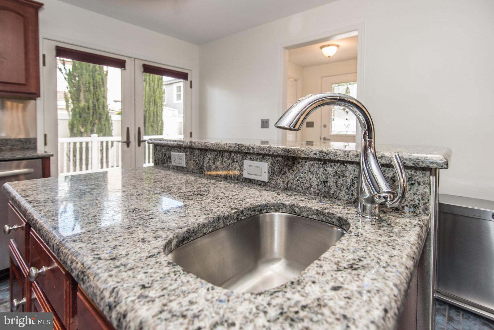 BRIDESBURG - Residential