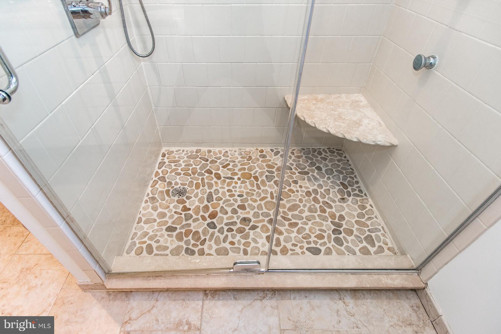 BRIDESBURG - Residential