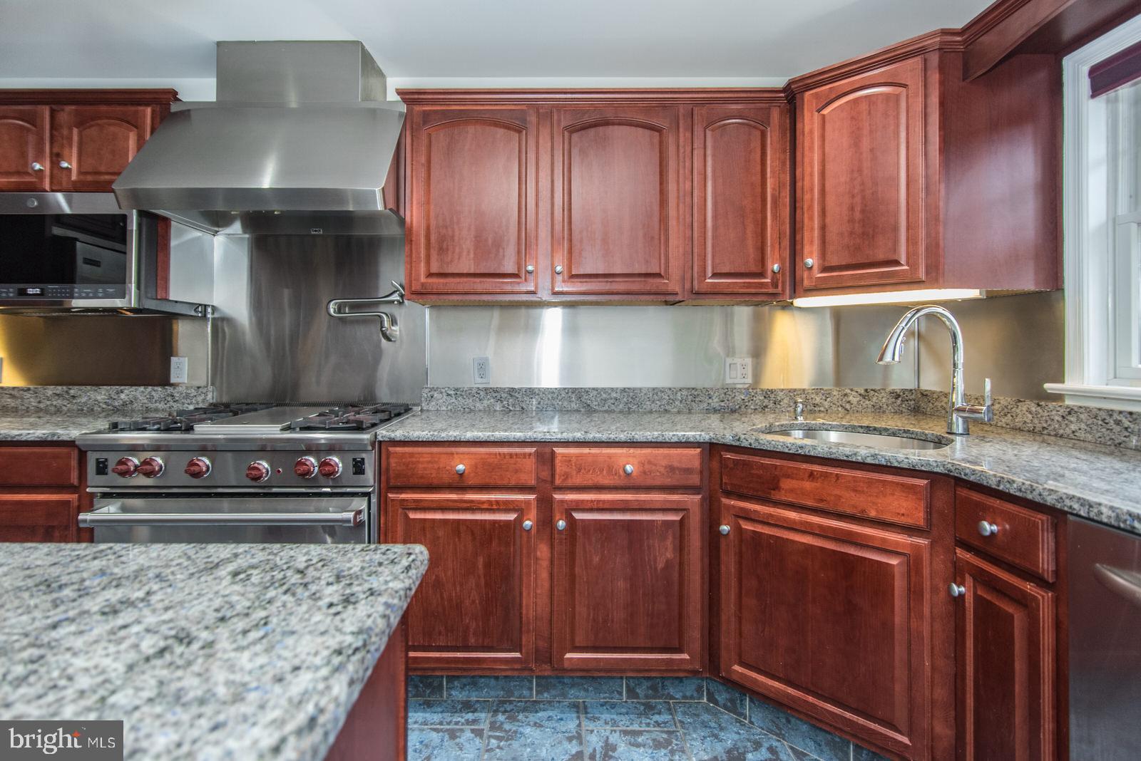 BRIDESBURG - Residential