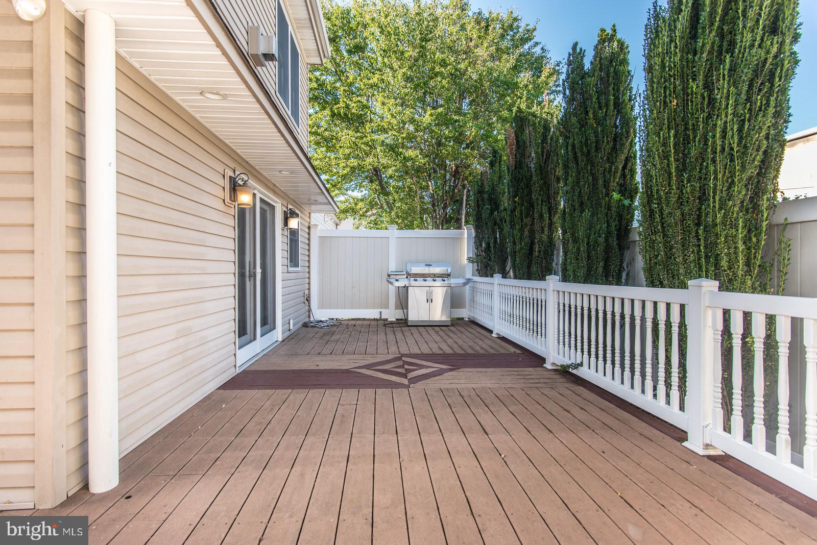 BRIDESBURG - Residential