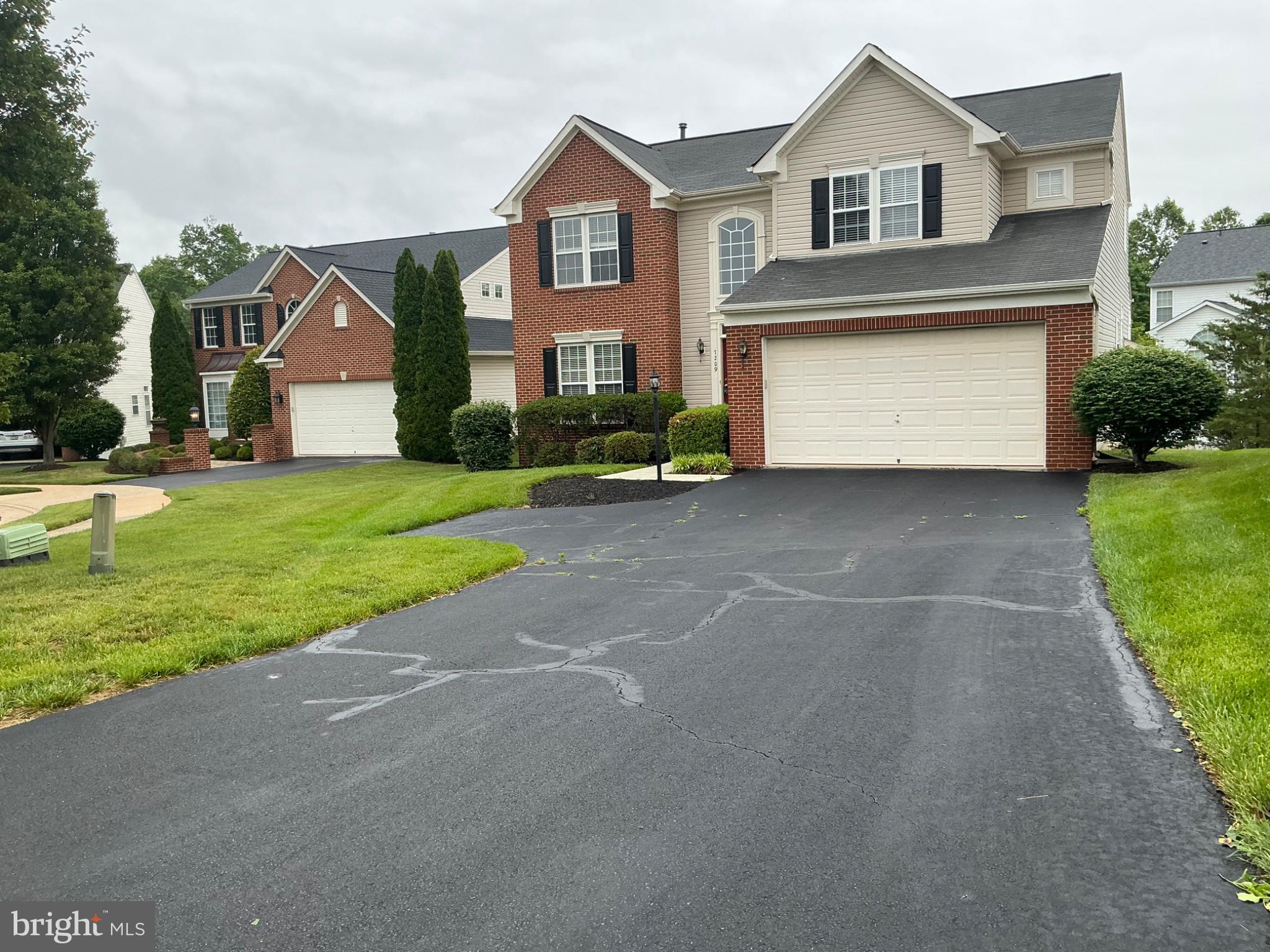 SOMERSET - Residential