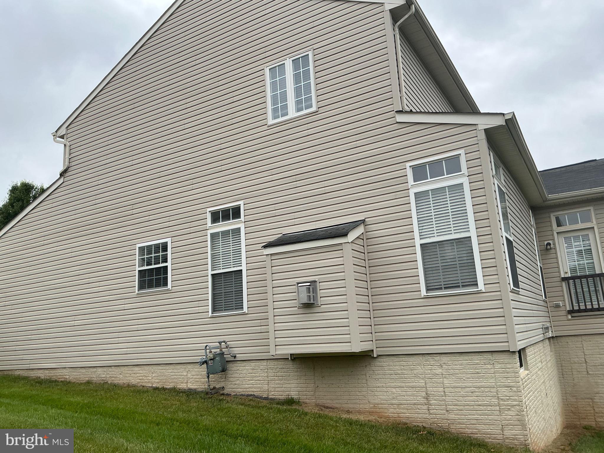 SOMERSET - Residential