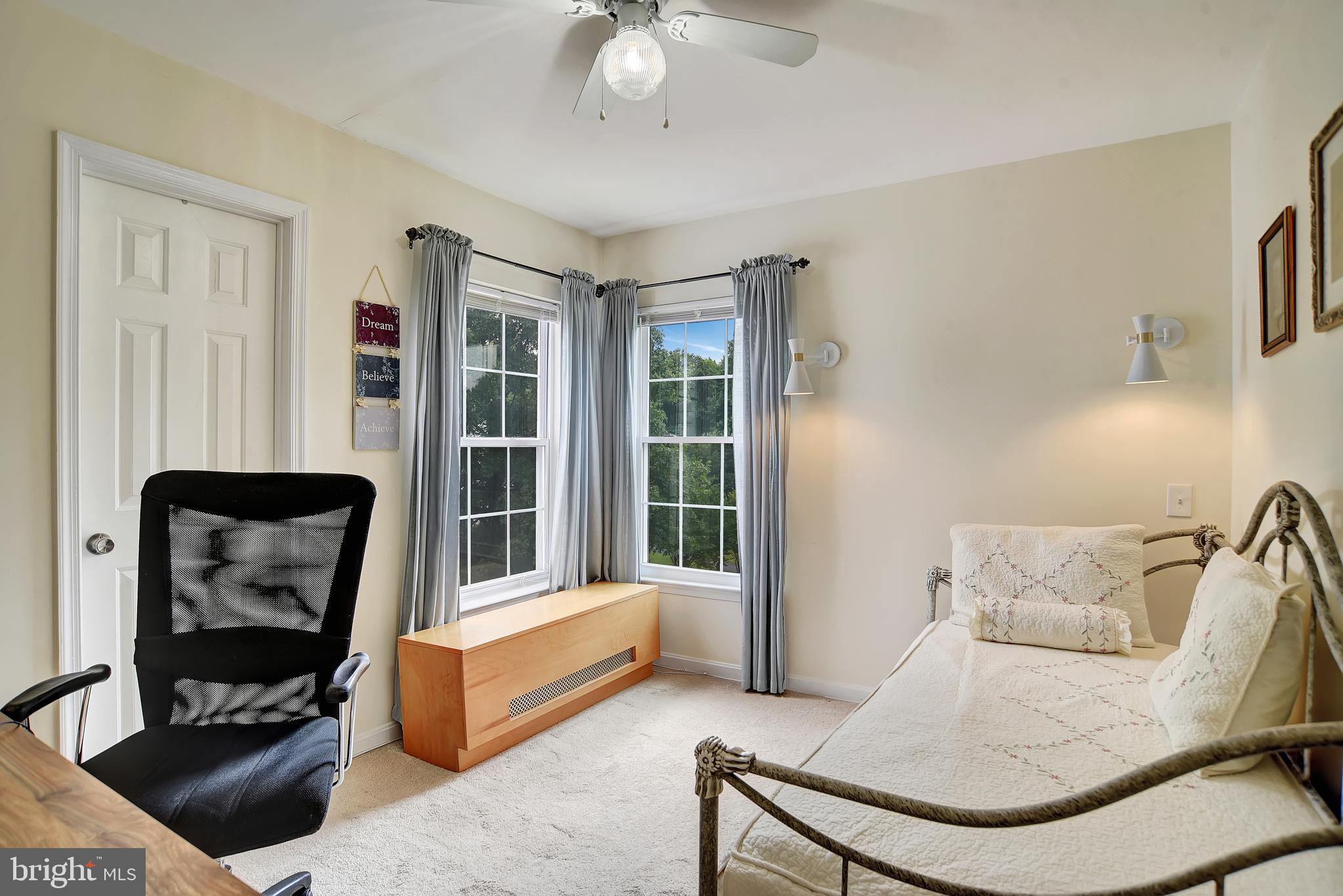 NORTHRIDGE - Residential