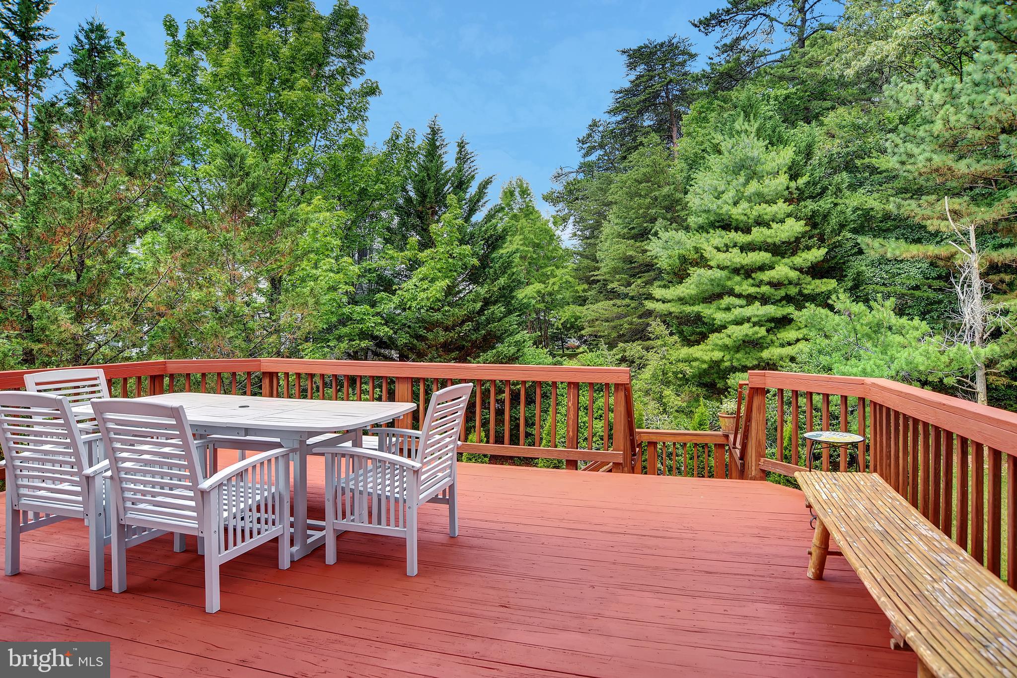 NORTHRIDGE - Residential