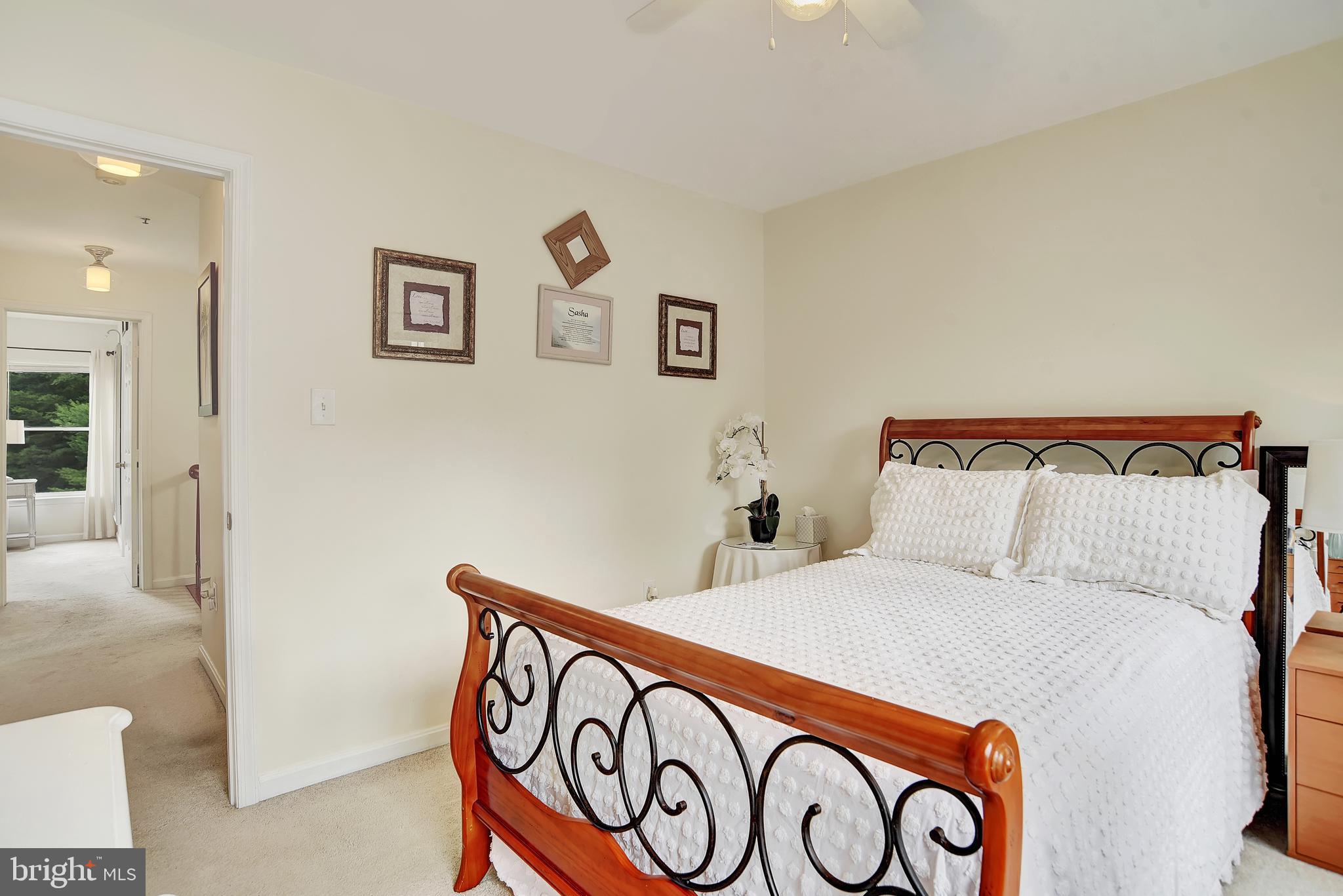 NORTHRIDGE - Residential