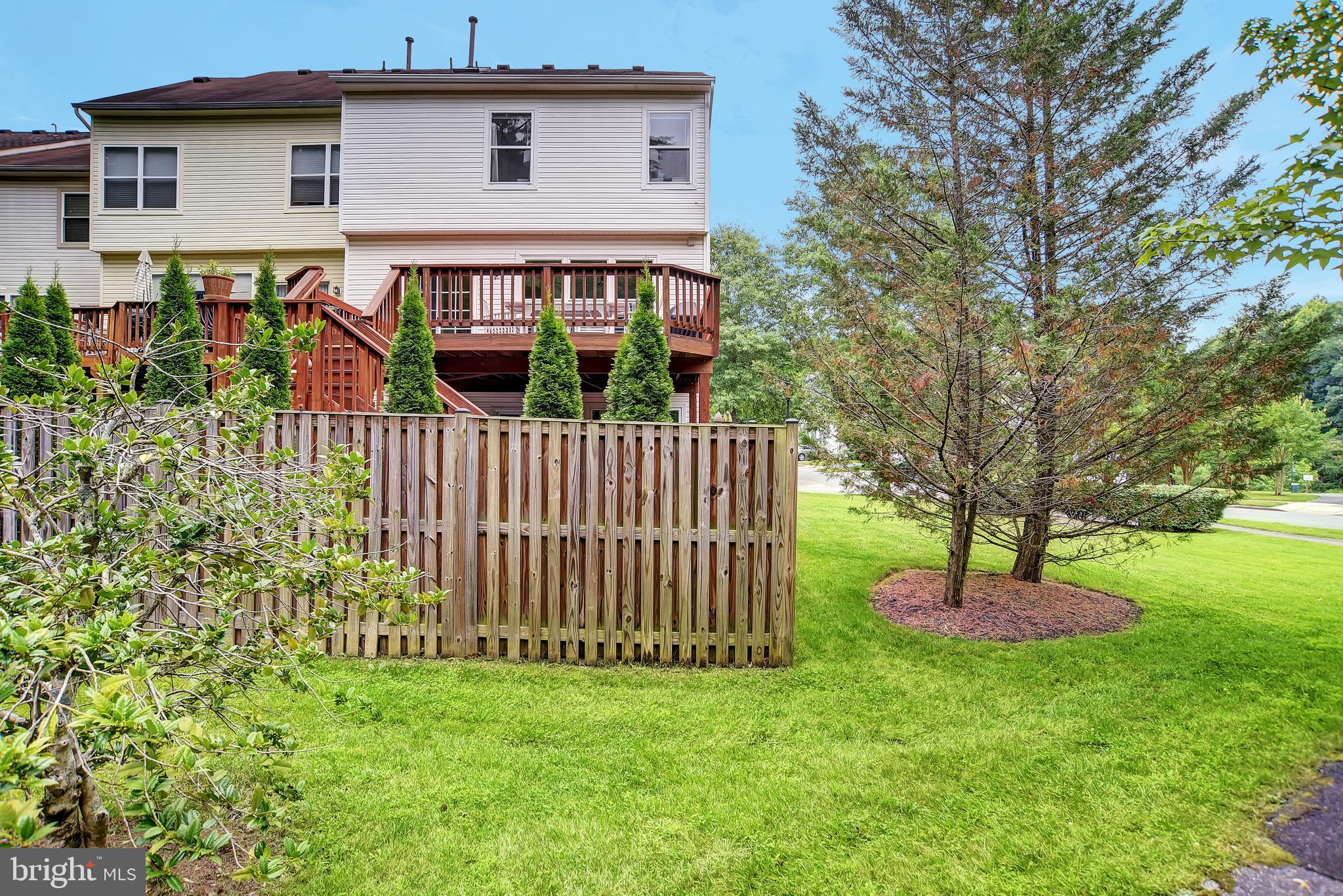 NORTHRIDGE - Residential