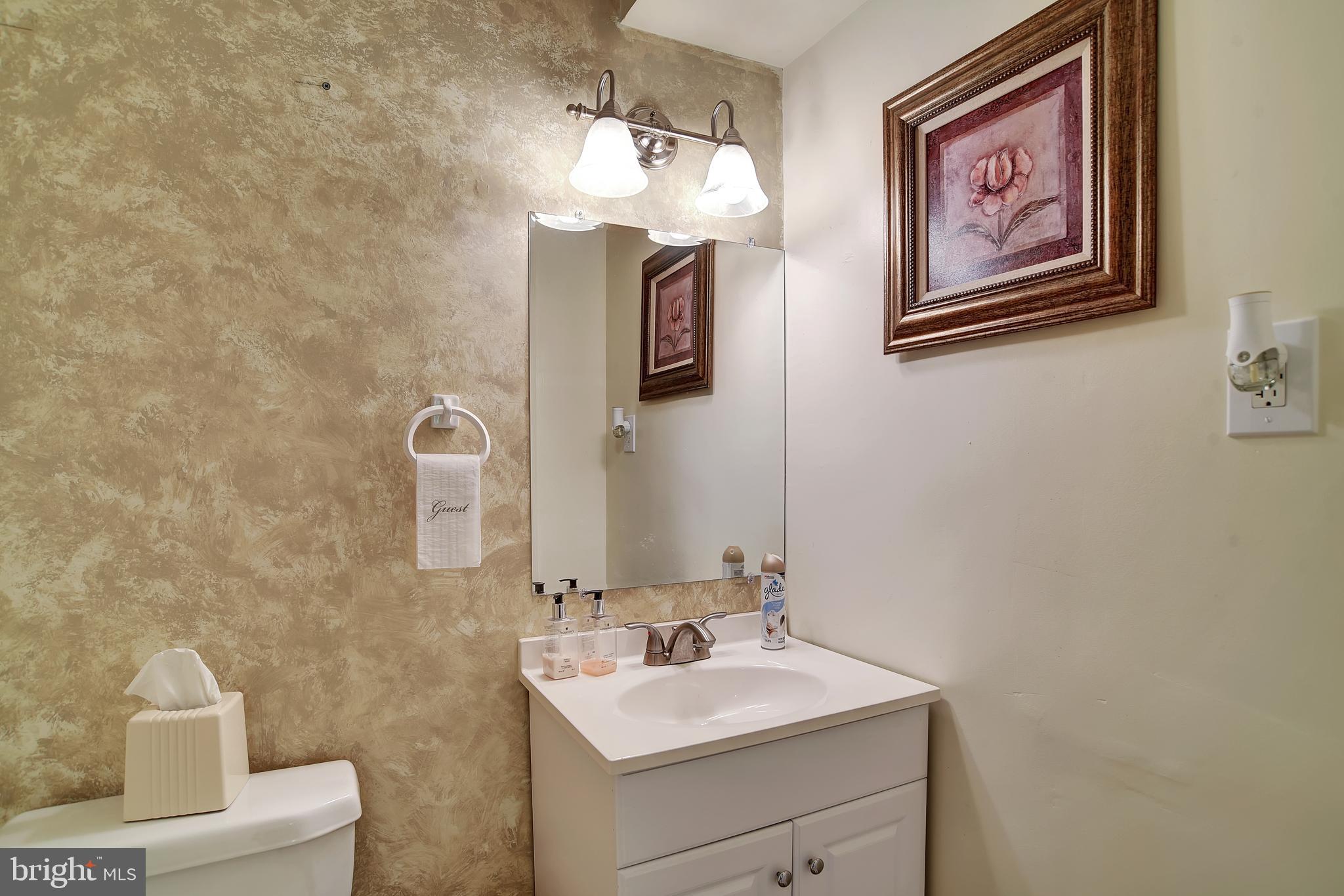 NORTHRIDGE - Residential