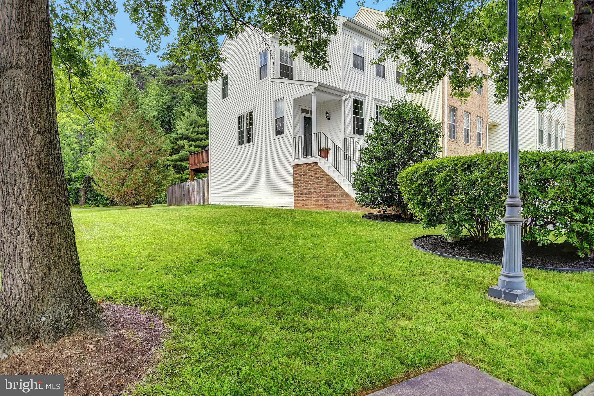 NORTHRIDGE - Residential