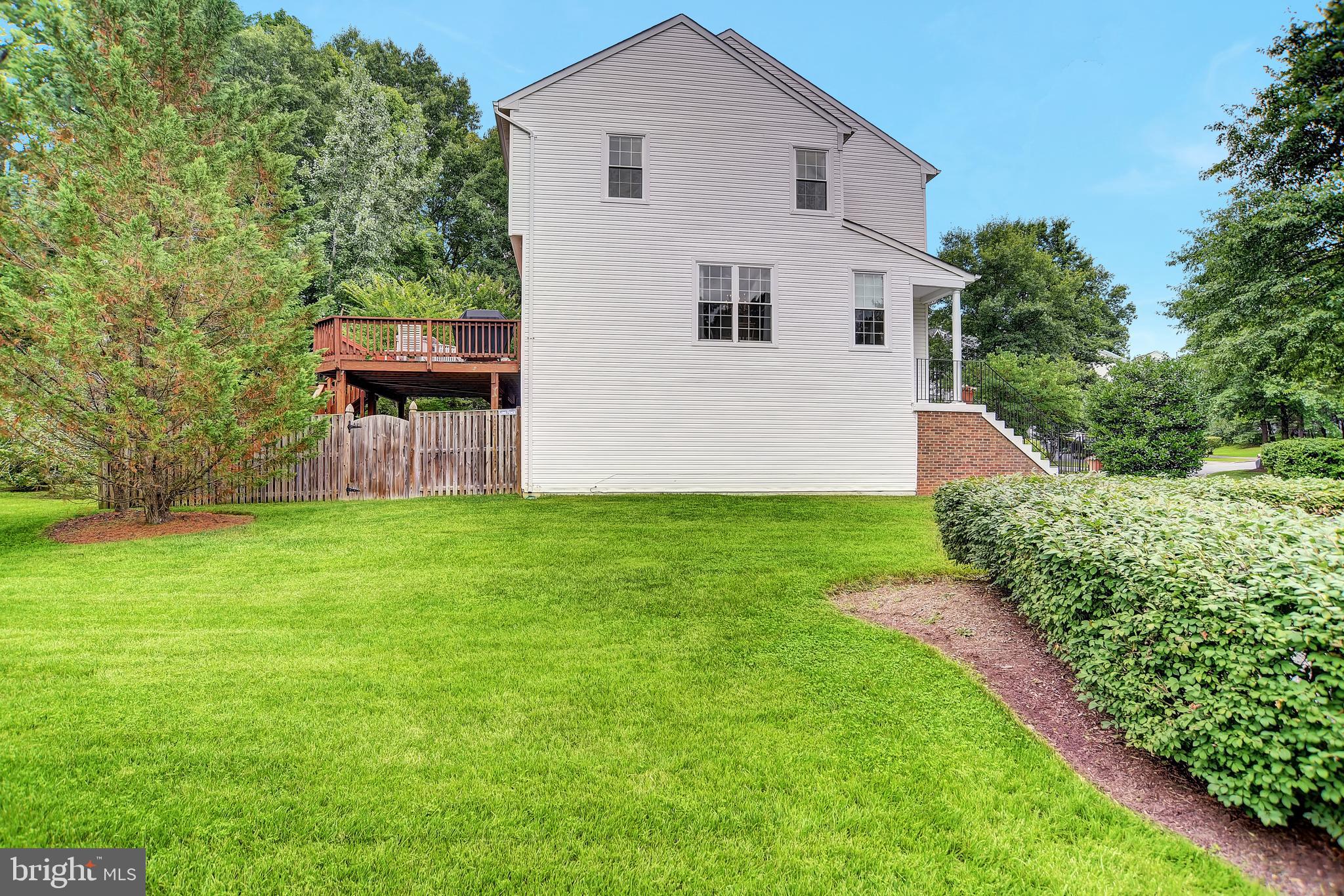 NORTHRIDGE - Residential