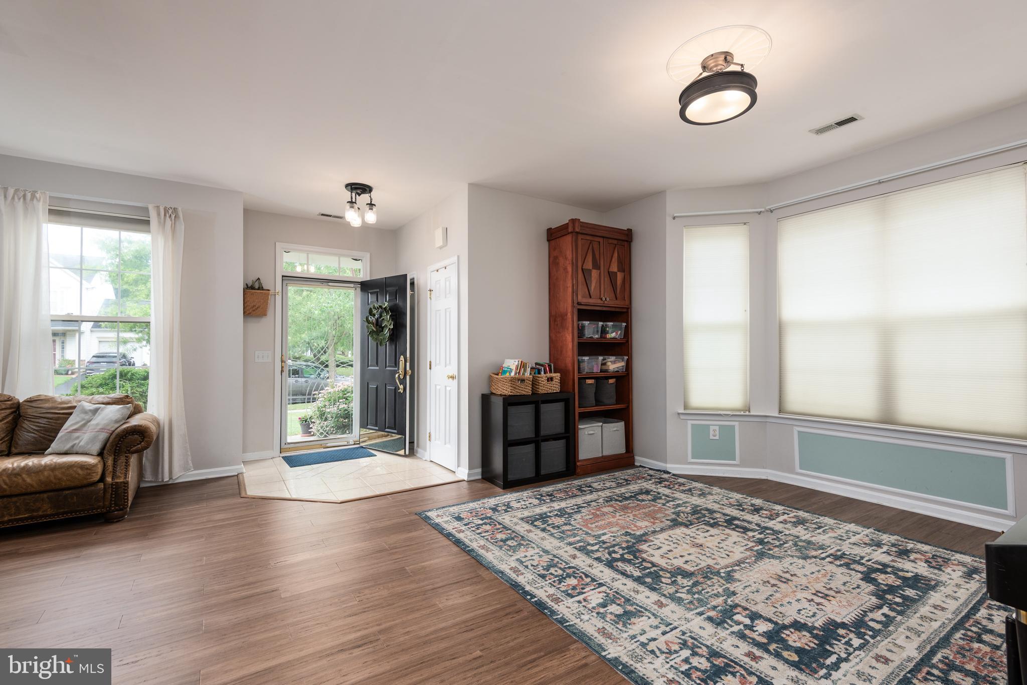324 WEB FOOT LANE
