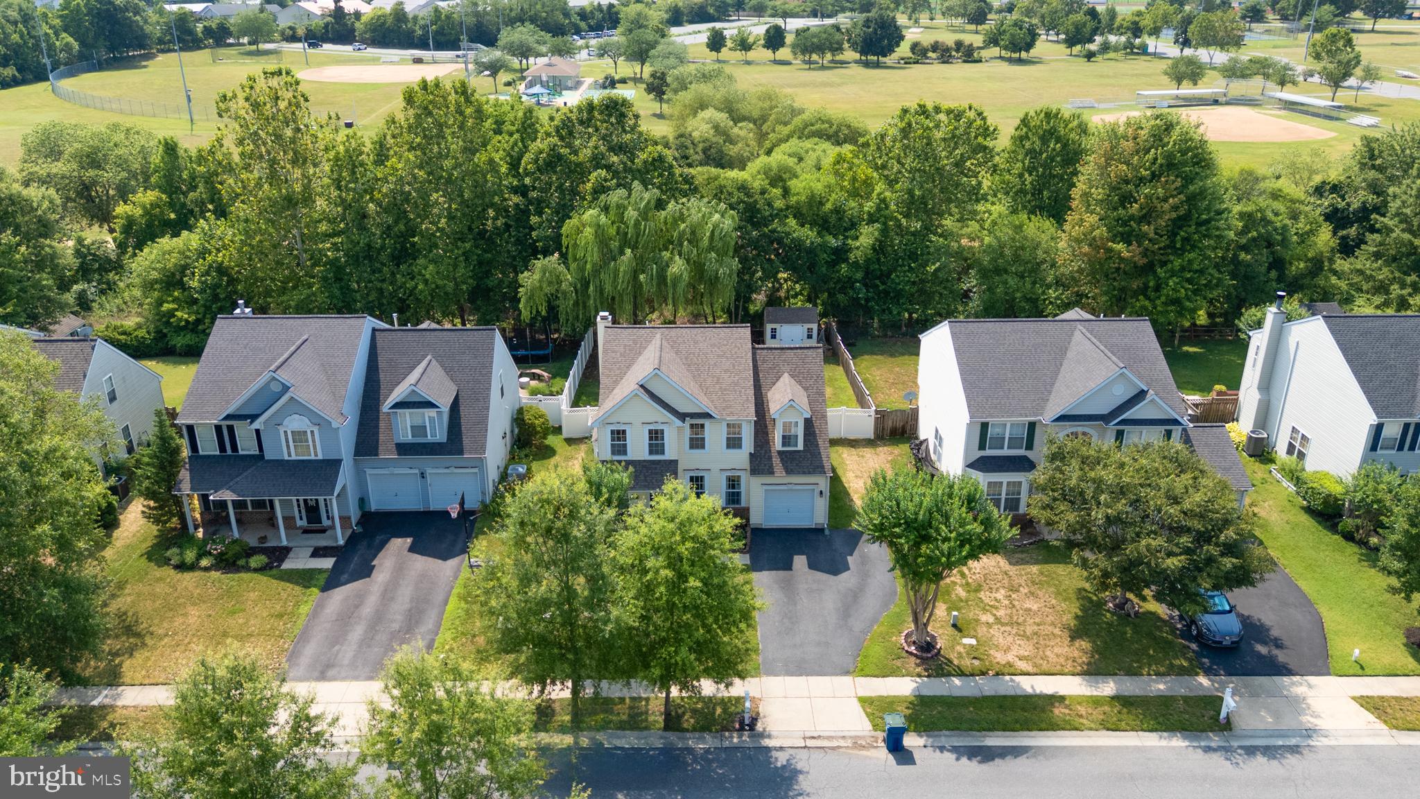 324 WEB FOOT LANE