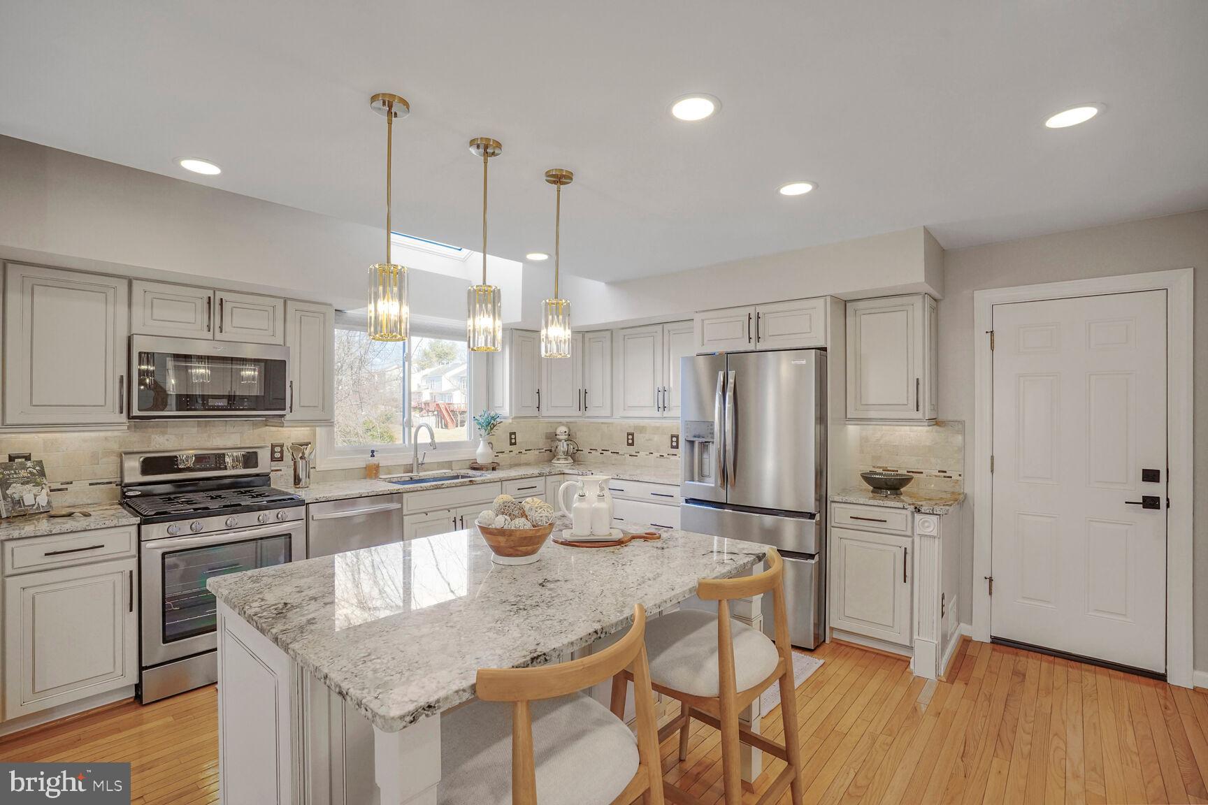 CENTRE RIDGE - Residential