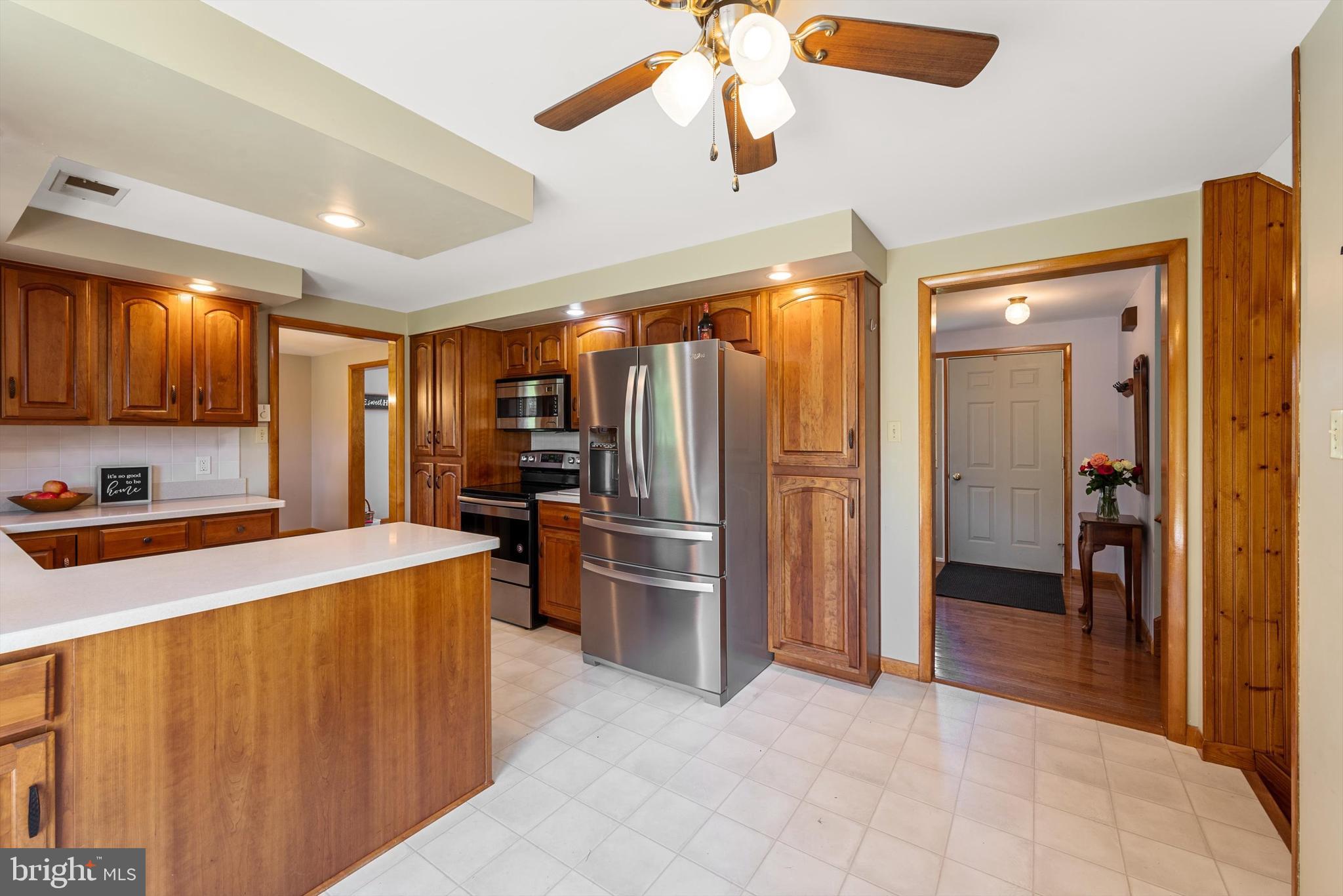 PEMBROKE GROVE - Residential