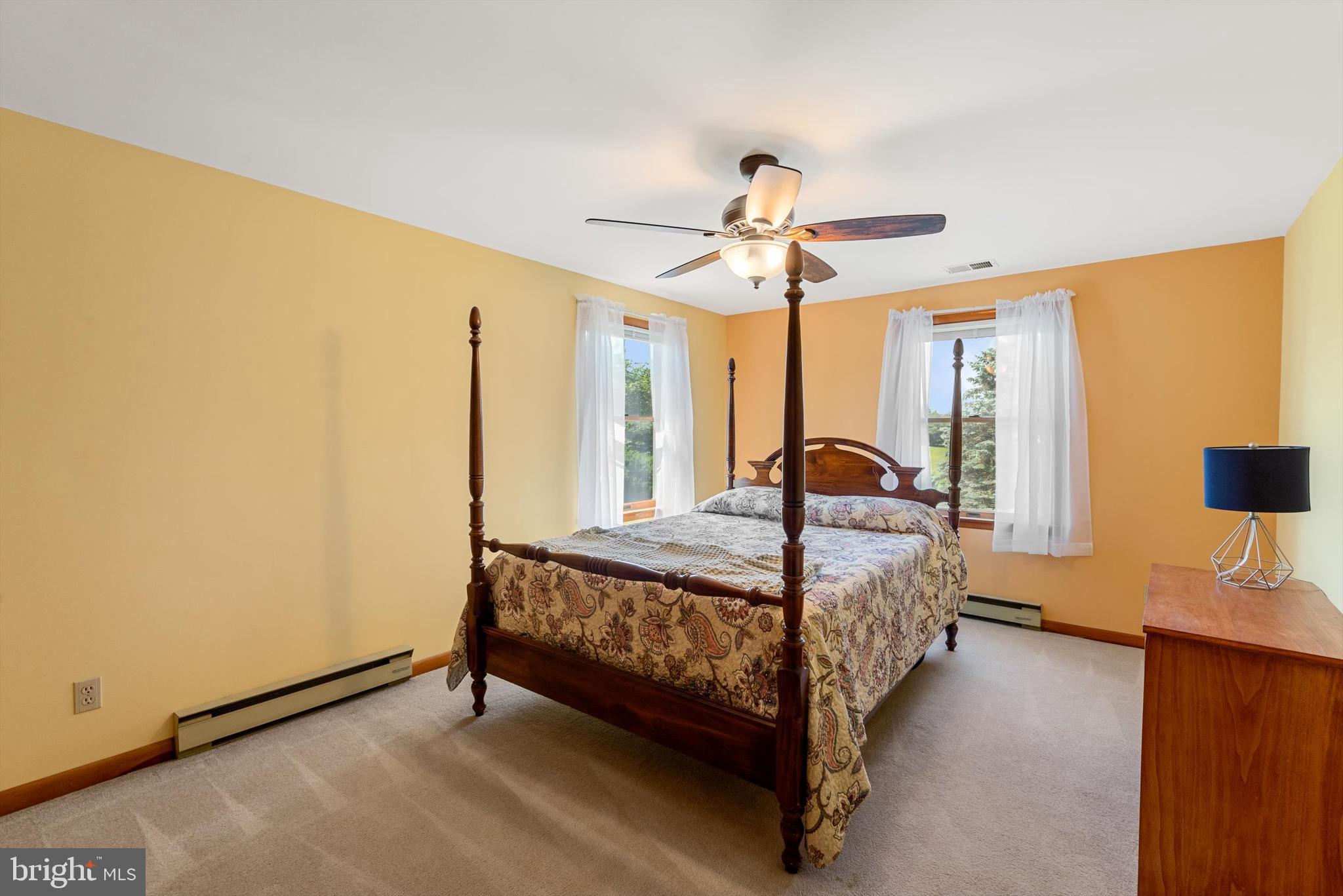 PEMBROKE GROVE - Residential