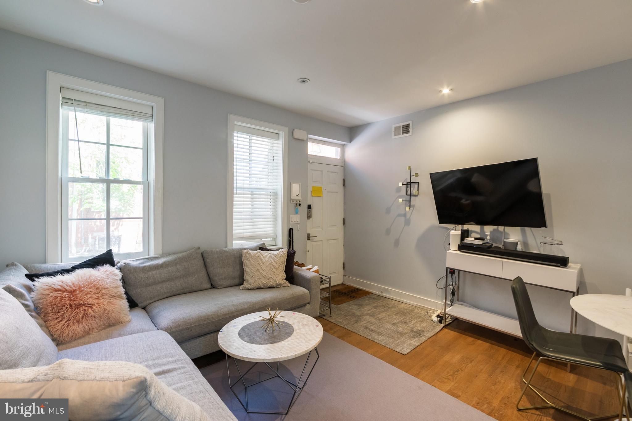 POINT BREEZE - Residential Lease