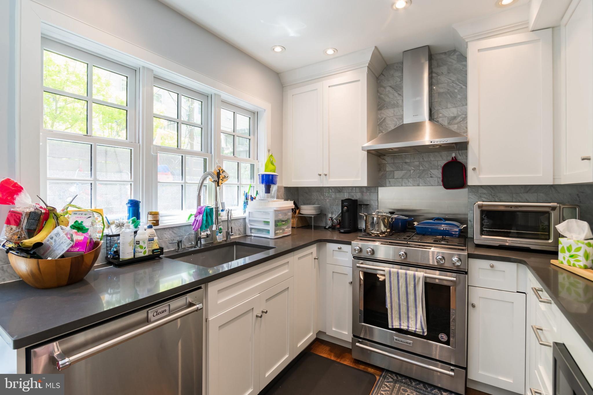 POINT BREEZE - Residential Lease