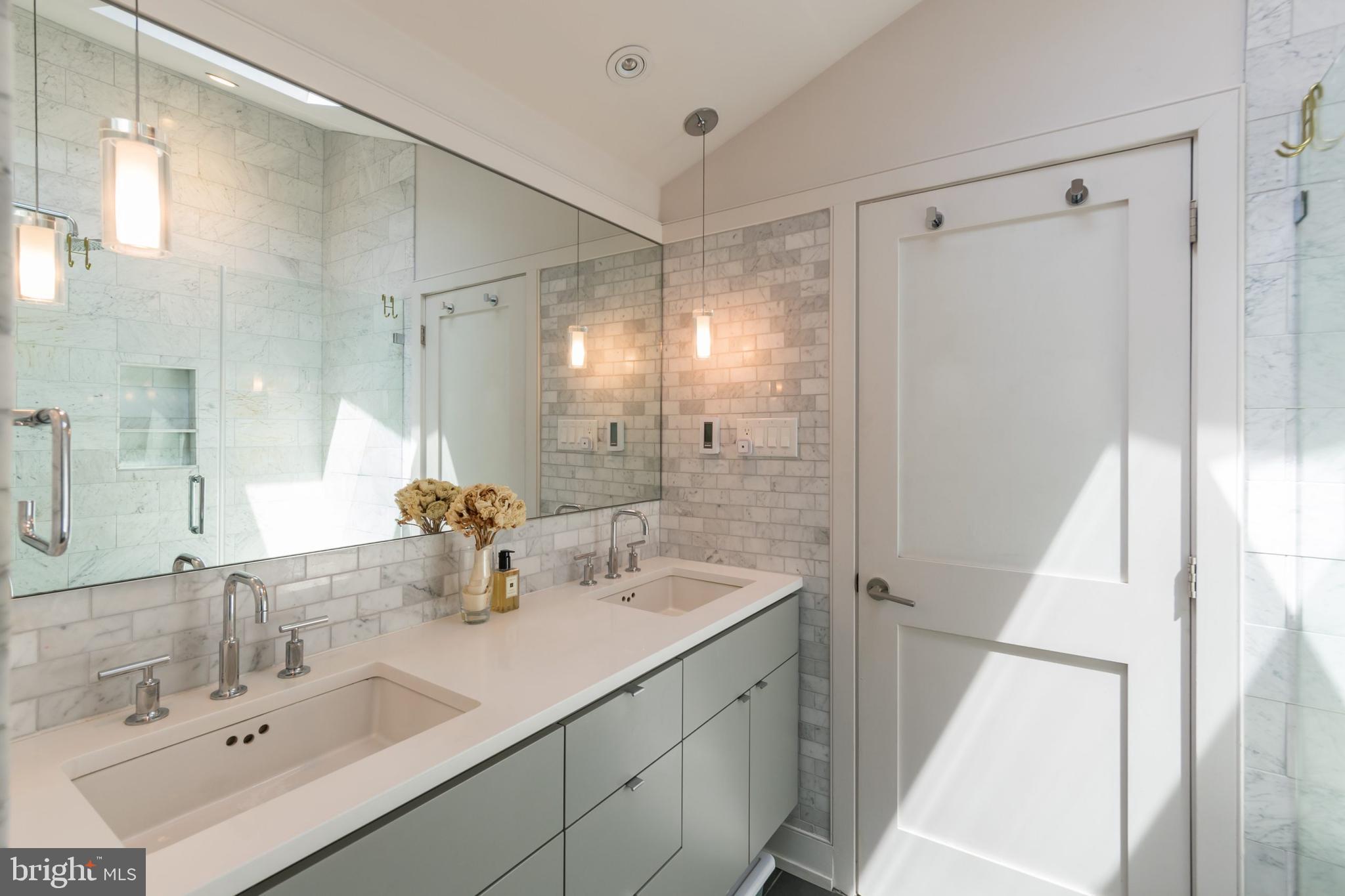 POINT BREEZE - Residential Lease