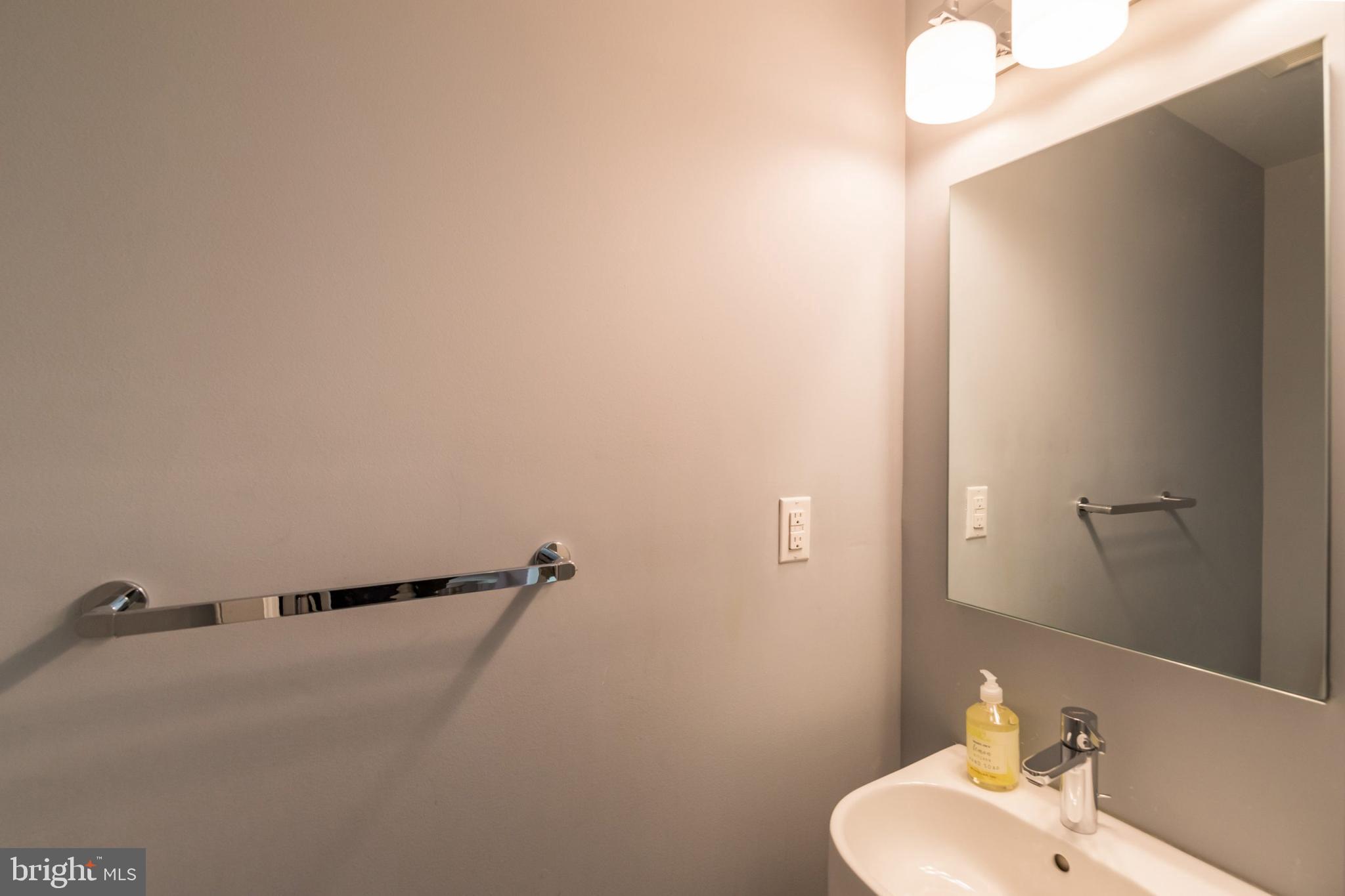 POINT BREEZE - Residential Lease